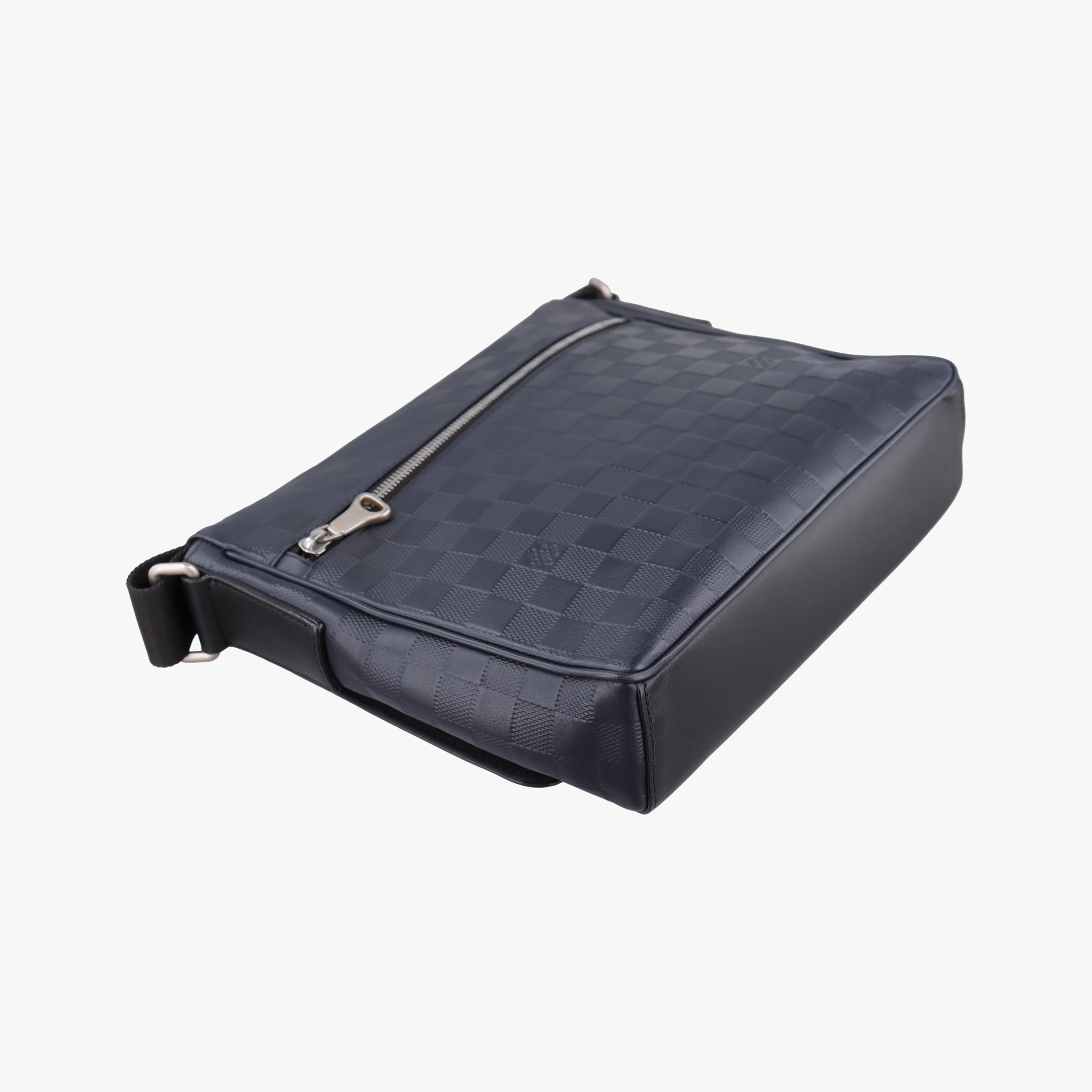 District PM Noir Damier Infini Leather N41033 CA2137ディストリクト PM ノワール ダミエアンフィニレザー N41033 CA2137