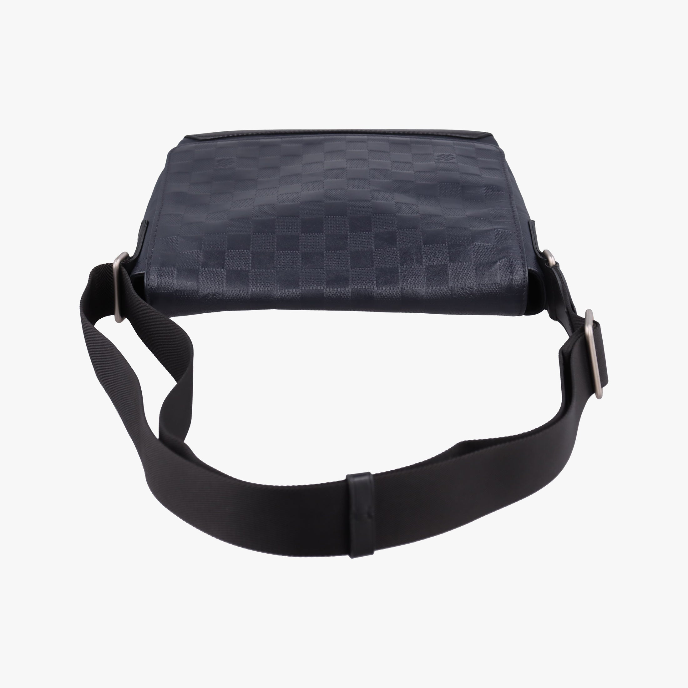 District PM Noir Damier Infini Leather N41033 CA2137ディストリクト PM ノワール ダミエアンフィニレザー N41033 CA2137