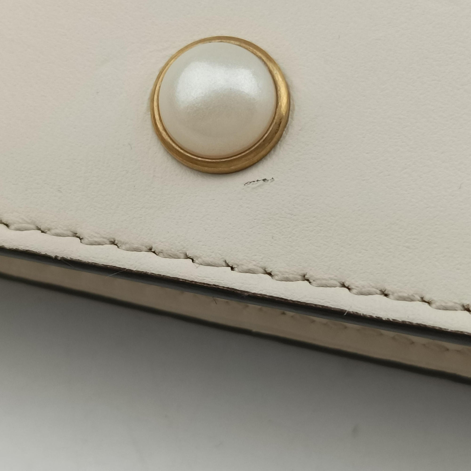 Broadway Pearl Bee White Leather 453778 I021993397ブロードウェイ パール ビー ホワイト レザー 453778 I021993397