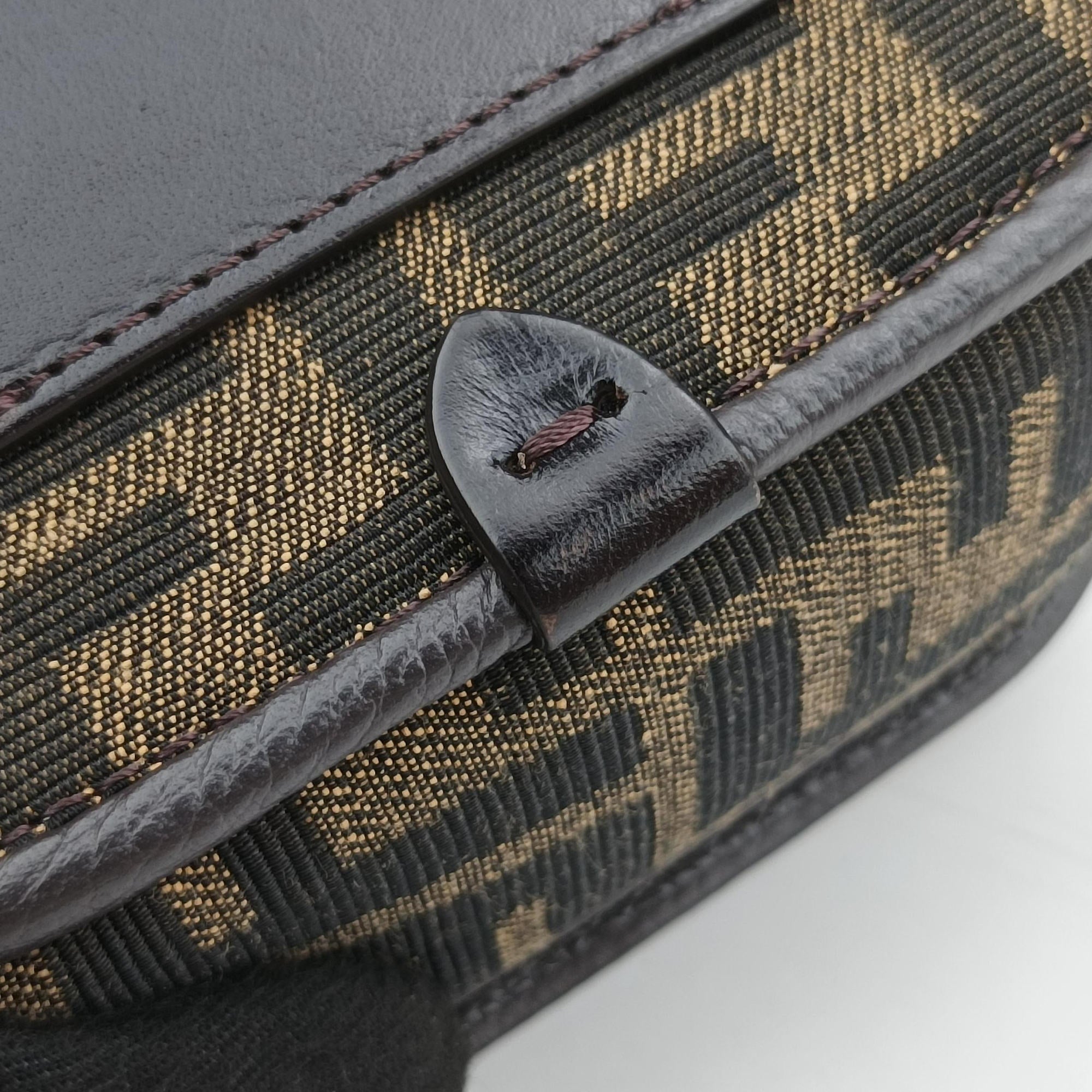 C'mon Small Brown canvas 7AS219 7AS219 AQ08 249.0189カモン スモール ブラウン キャンバス 7AS219 7AS219 AQ08 249.0189