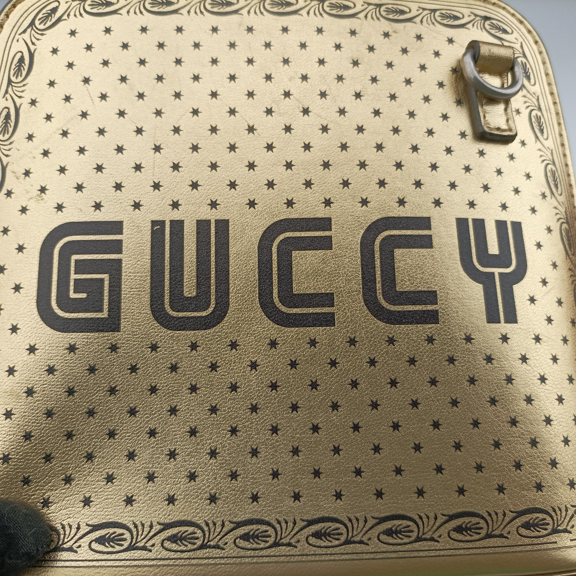 SEGA collaboration GUCCY print Golden Leather 511189 F024704930セガ コラボ GUCCYプリント ゴールド レザー 511189 F024704930