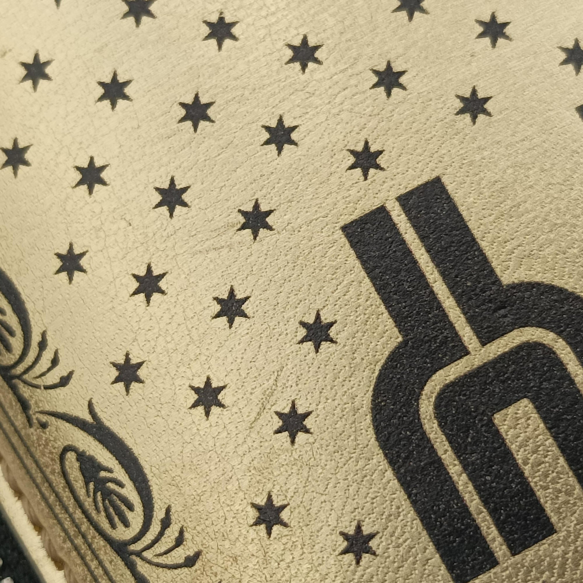SEGA collaboration GUCCY print Golden Leather 511189 F024704930セガ コラボ GUCCYプリント ゴールド レザー 511189 F024704930