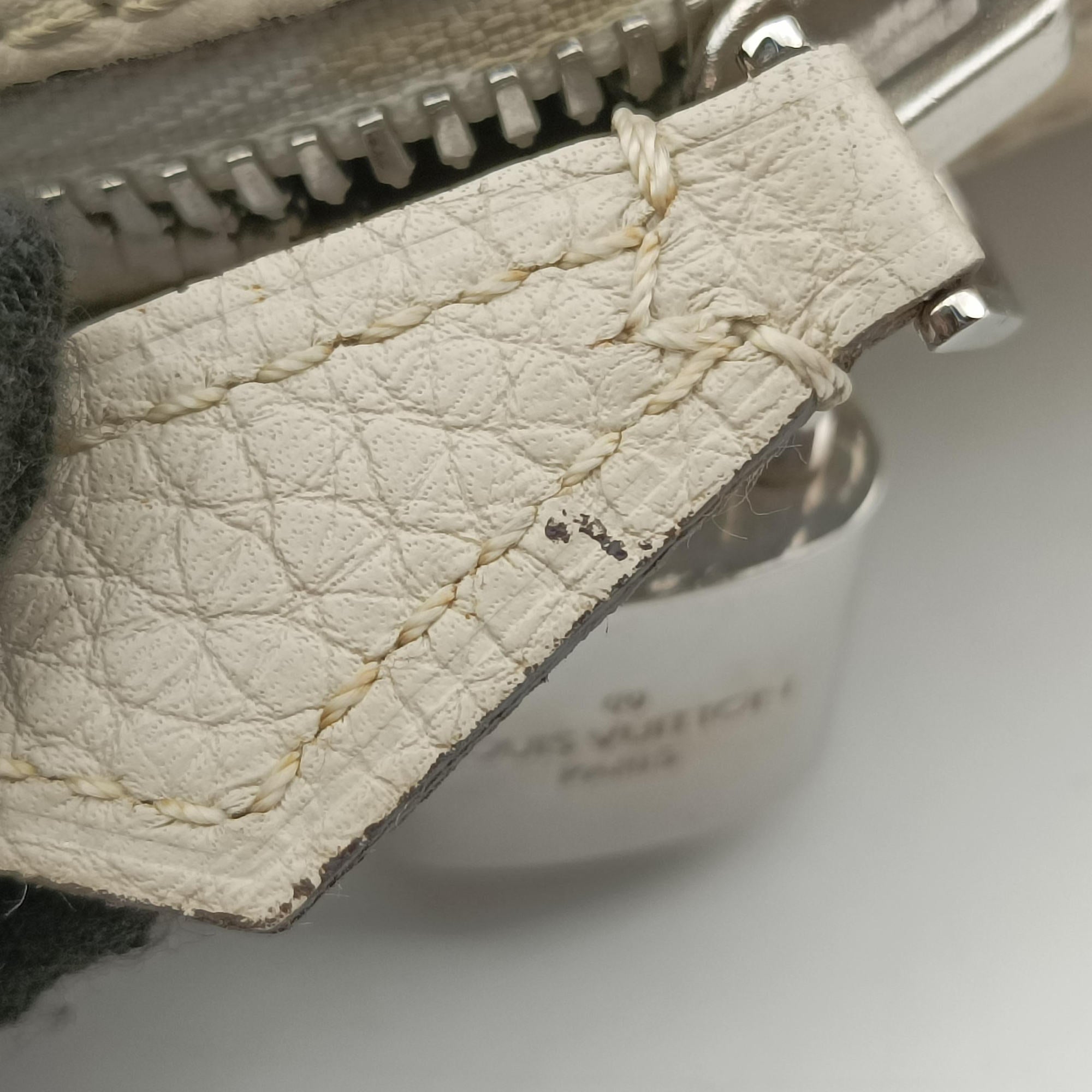 Parnassea Alma Blanc Casse Taurillon Leather M48878 MI1193パルナセア アルマ ブロンカッセ トリヨンレザー M48878 MI1193