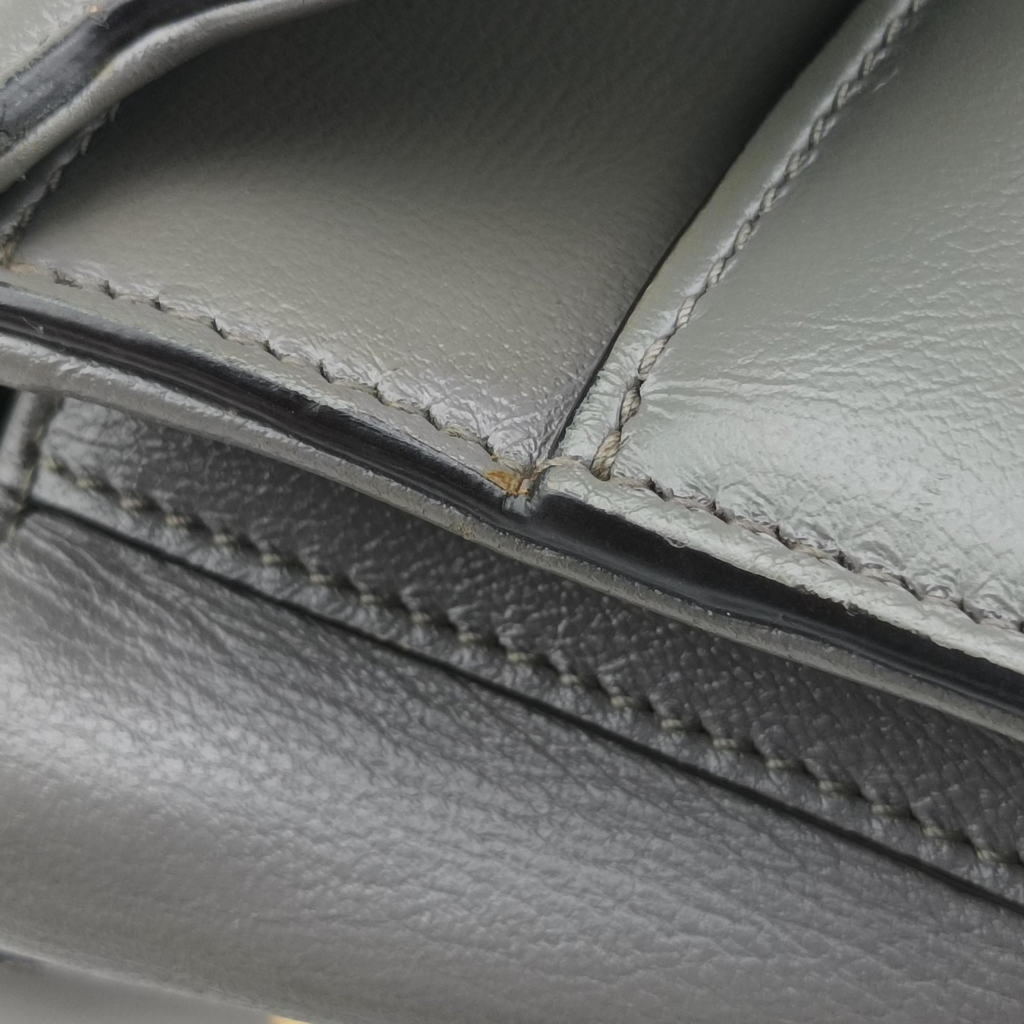 GG Ring GG Marmont Grey Leather 589474 A030215522GGリング GGマーモント グレー レザー 589474 A030215522