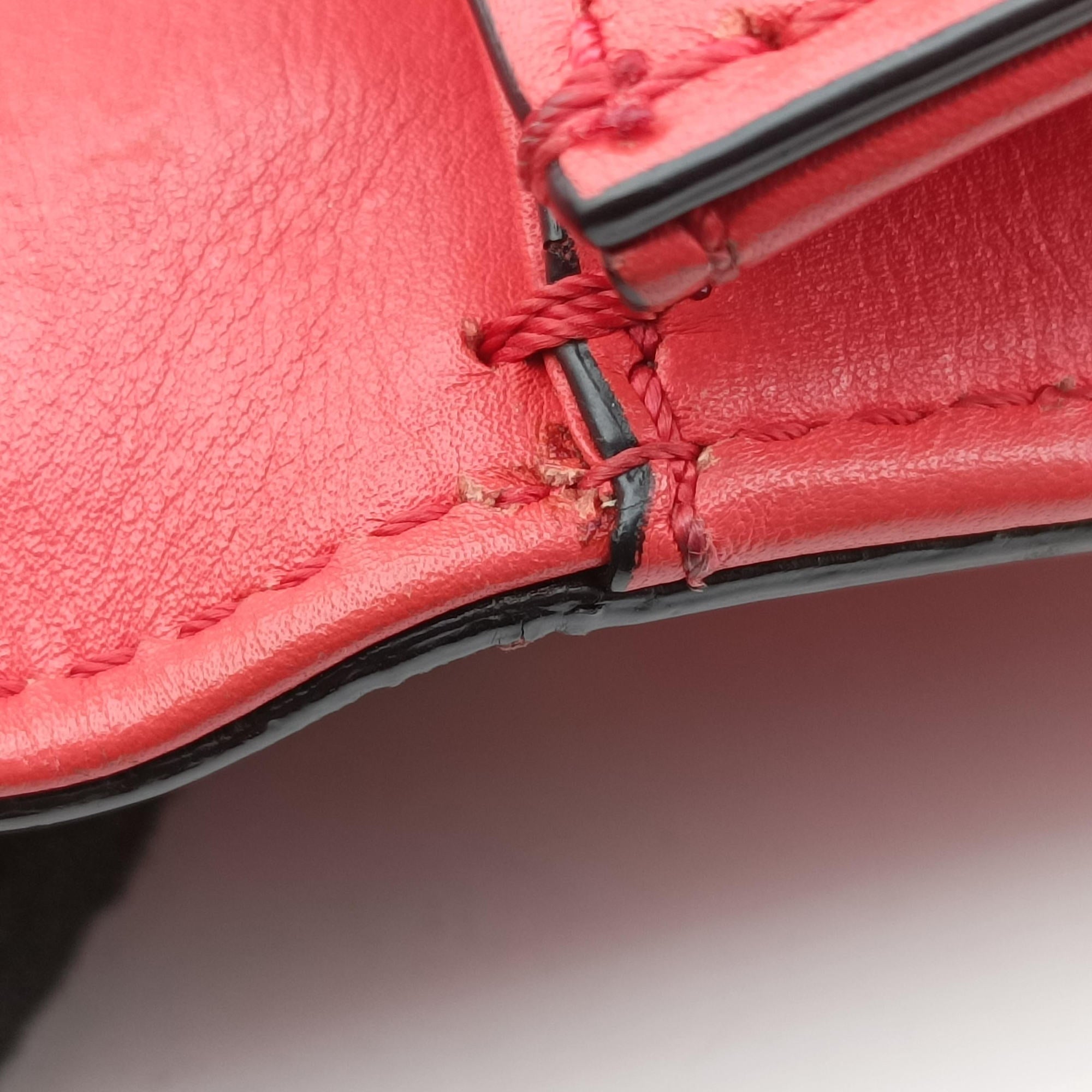 Rockstud Glam Lock Red Leather BL-K398VIT2ロックスタッズグラムロックミディアム レッド レザー BL-K398VIT2