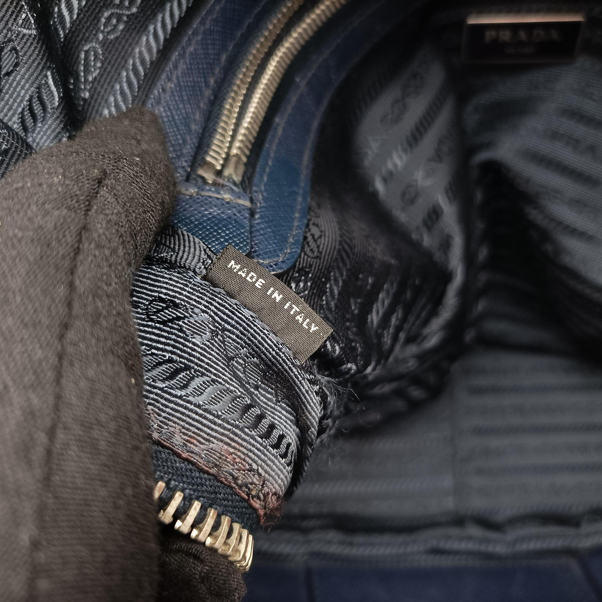 Briefcase Navy SAFFIANO Leather VS305M 173 7/Rブリーフケース ネイビー サフィアーノレザー VS305M 173 7/R