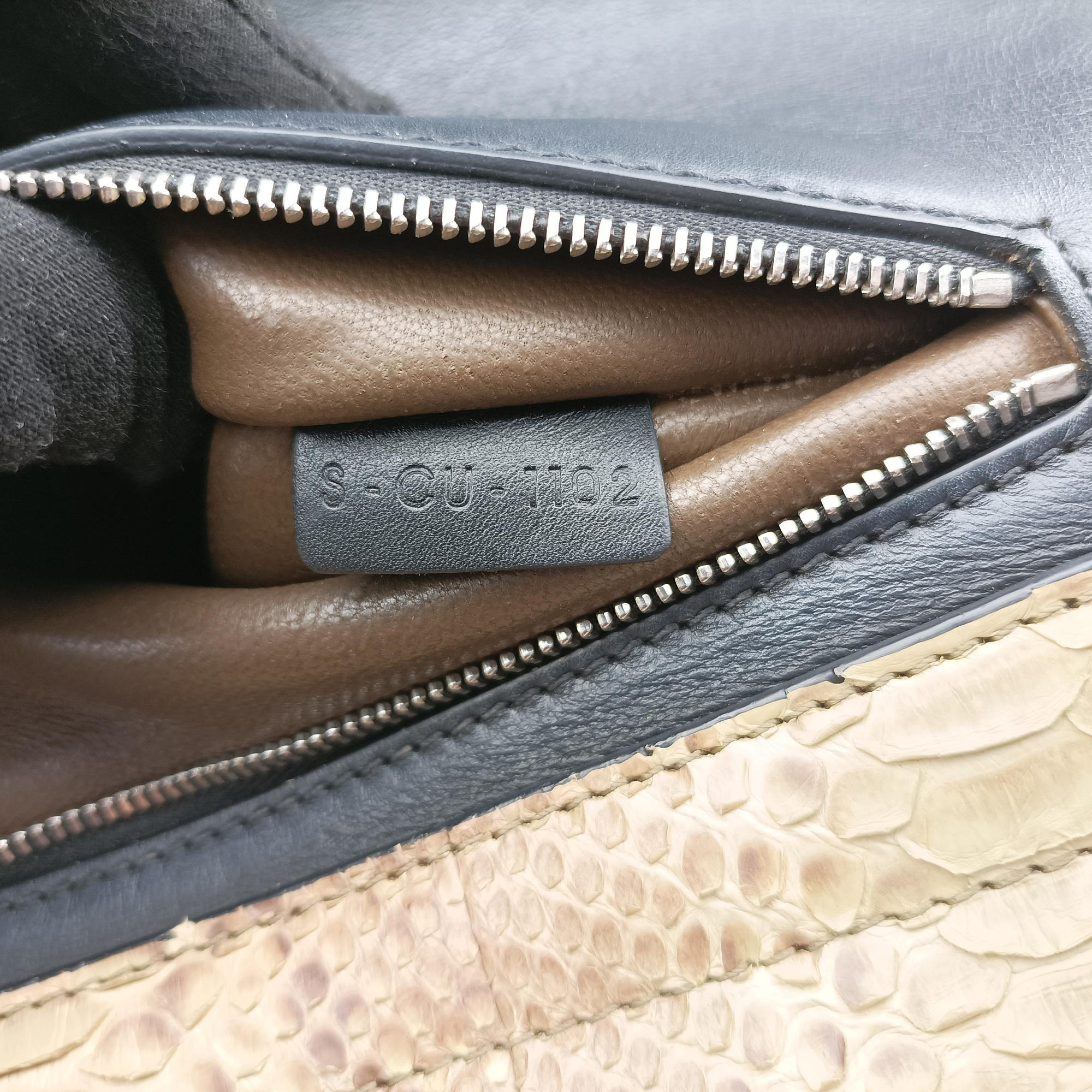 Trapeze Brown × Black ×Beige Snakeskin × Leather S-CU-1102トラペーズミディアム ブラウン × ブラック ×ベージュ スネークスキン × レザー S-CU-1102
