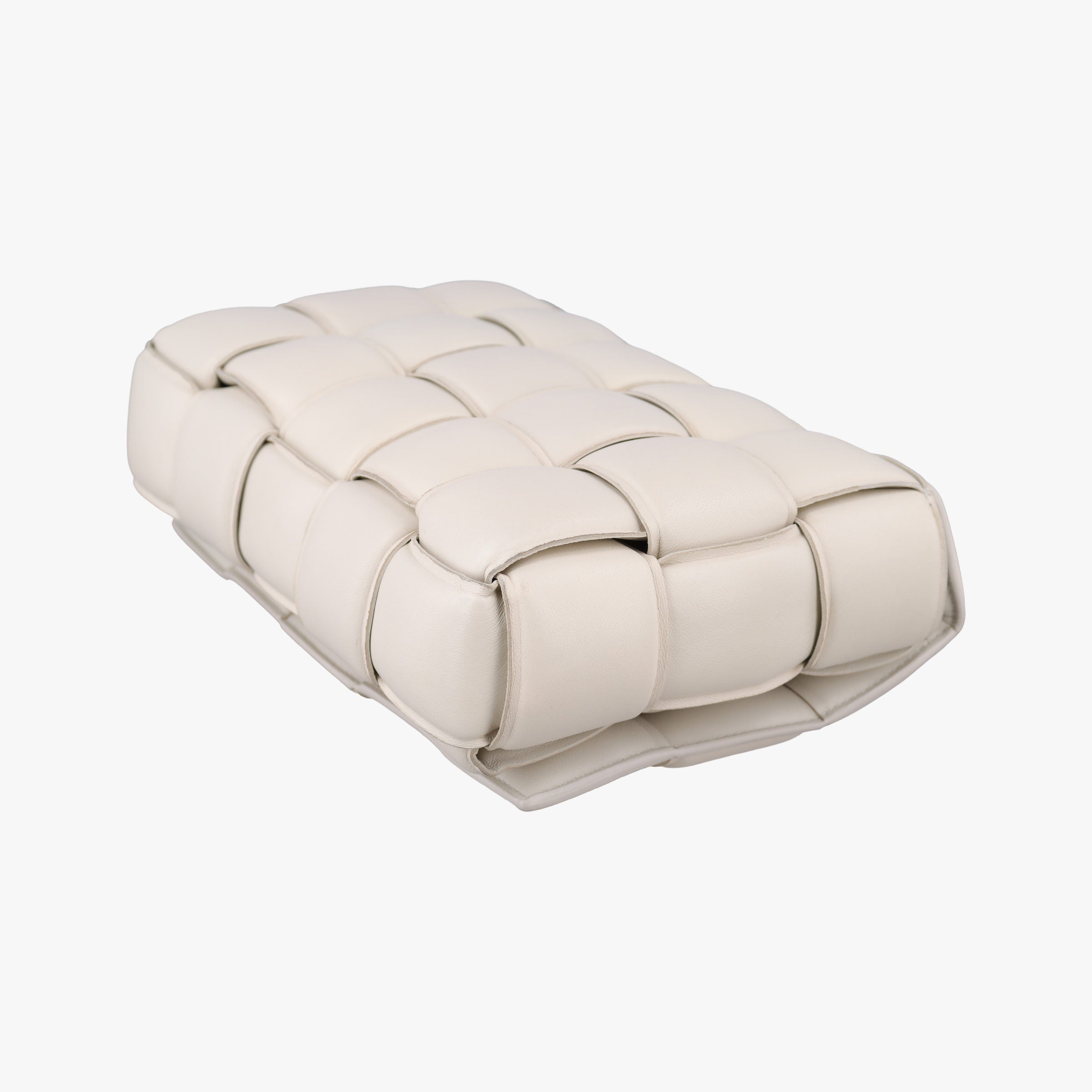 Padded CASSETTE White lambskin B08847226N IC Chipパデッド カセット ホワイト ラムスキン B08847226N ICチップ