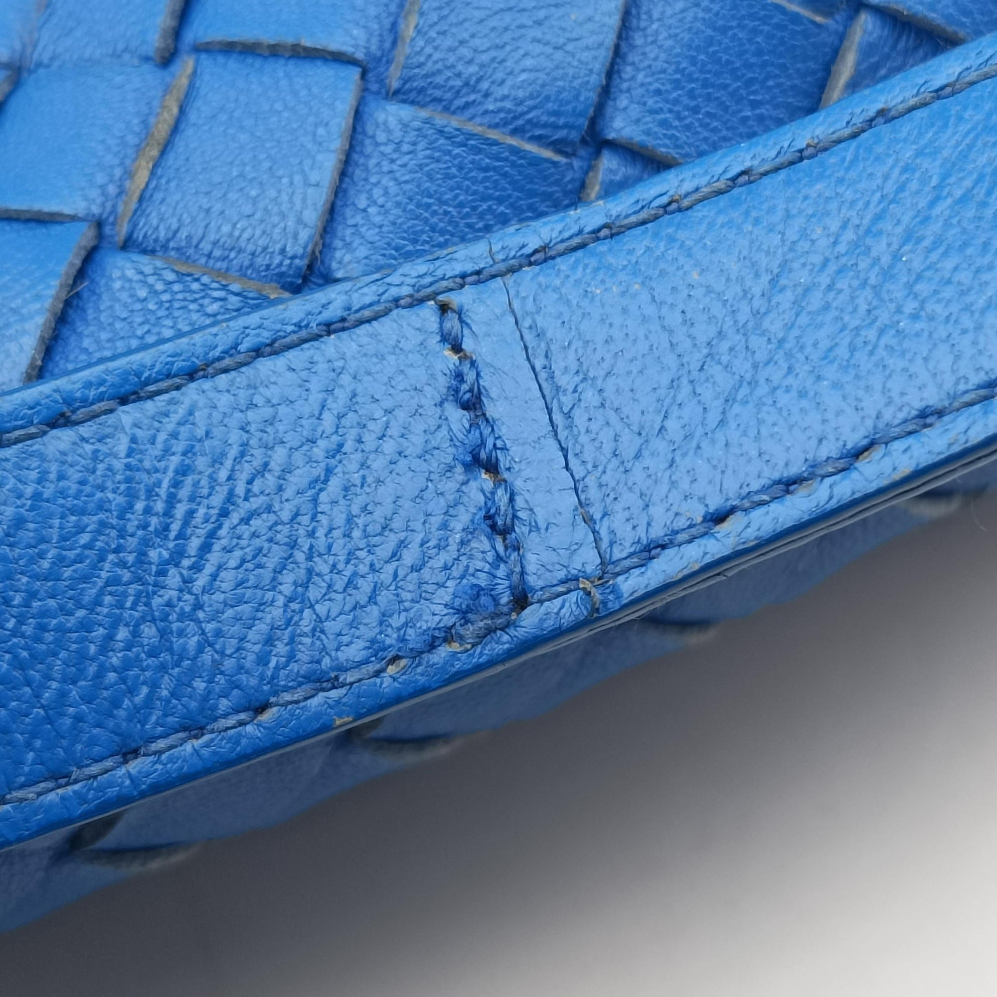 Intrecciato Blue lambskin B04978868Jイントレチャート ブルー ラムスキン B04978868J