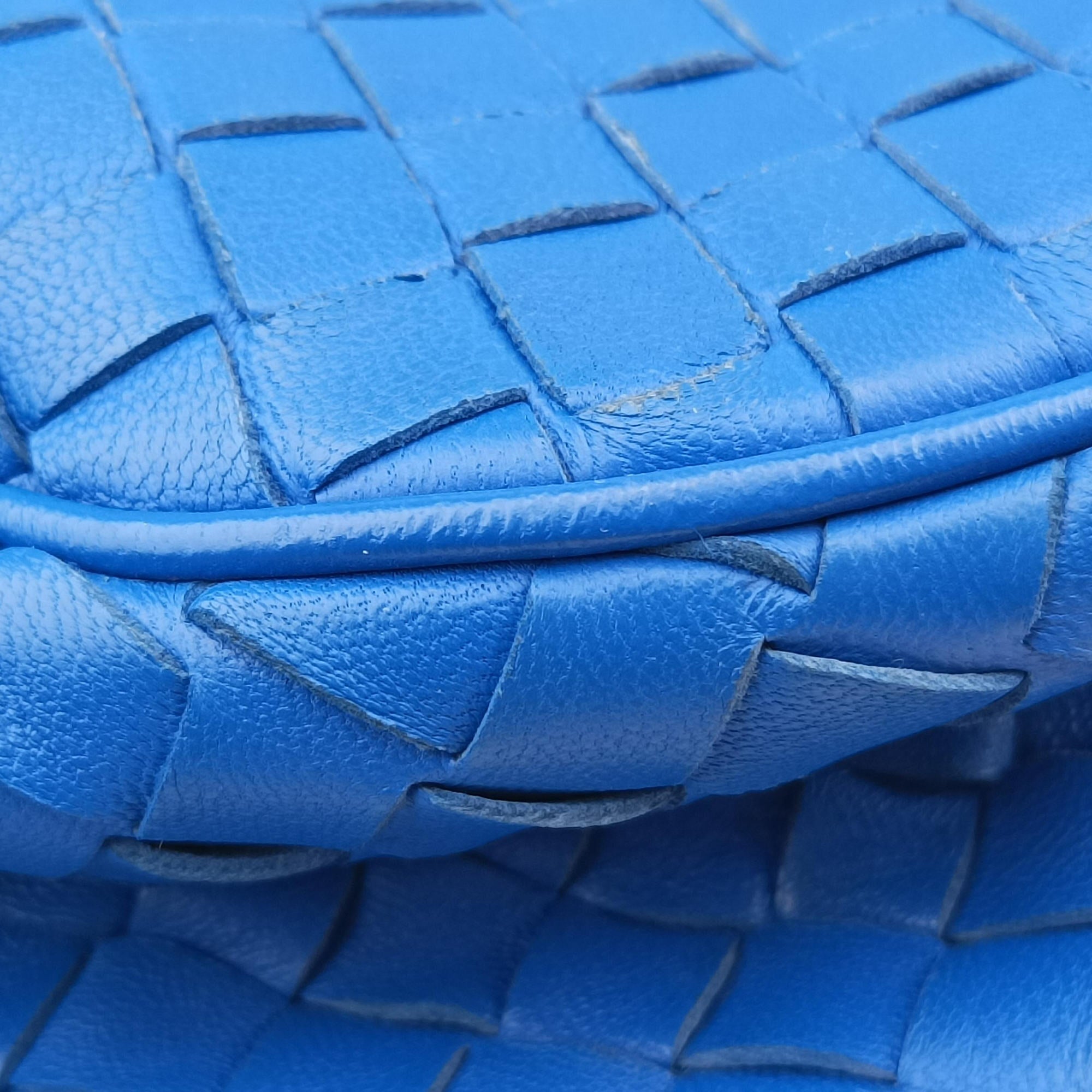 Intrecciato Blue lambskin B04978868Jイントレチャート ブルー ラムスキン B04978868J
