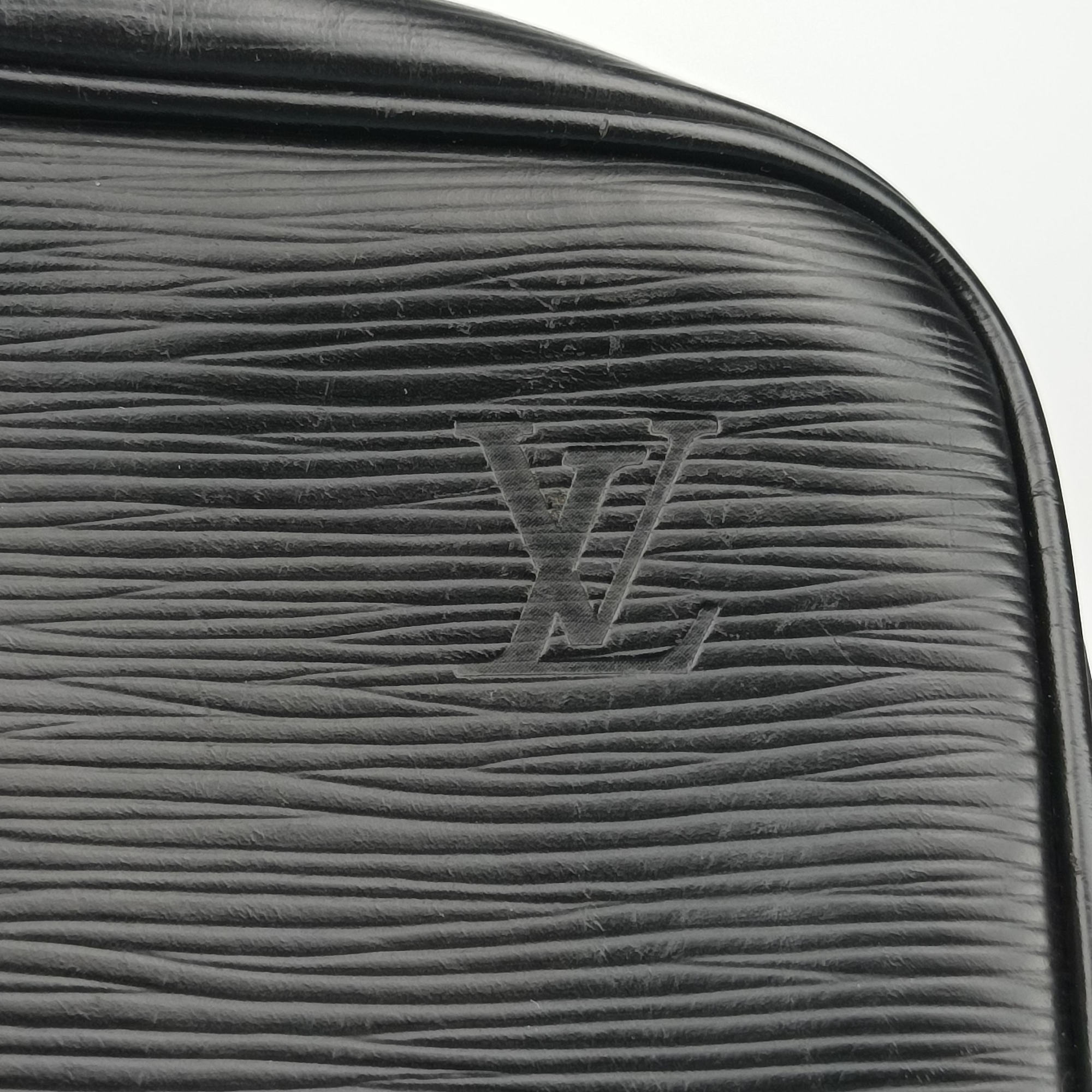 Porto Document Voyage Noir Epi M59162 BA1153ポルトドキュメントボヤージュ ノワール エピ M59162 BA1153