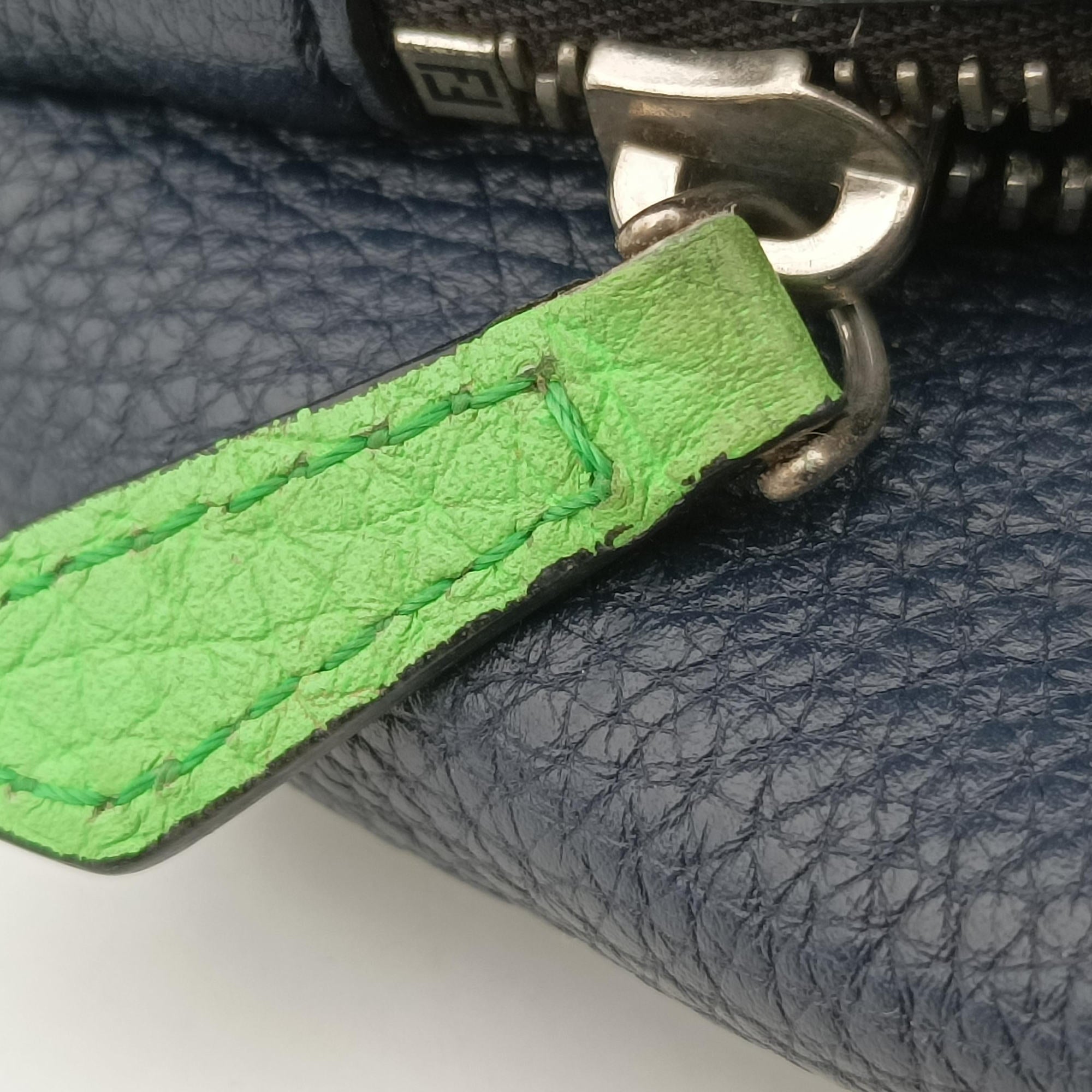 Pecan AMOR Logo Navy Leather 7VA446 7VA446 A7TI 199-0501ペカン アモーレ ロゴ ネイビー レザー 7VA446 7VA446 A7TI 199-0501