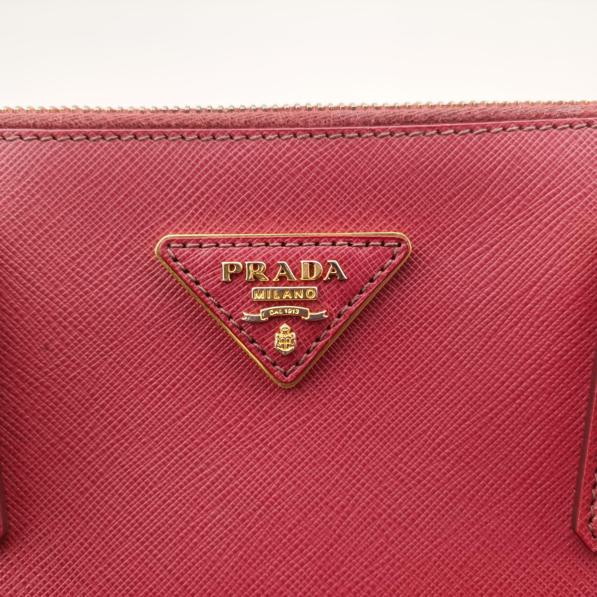 Galleria Front Pocket Red SAFFIANO Leather BN2674 14/Aガレリア フロント ポケット レッド サフィアーノレザー BN2674 14/A