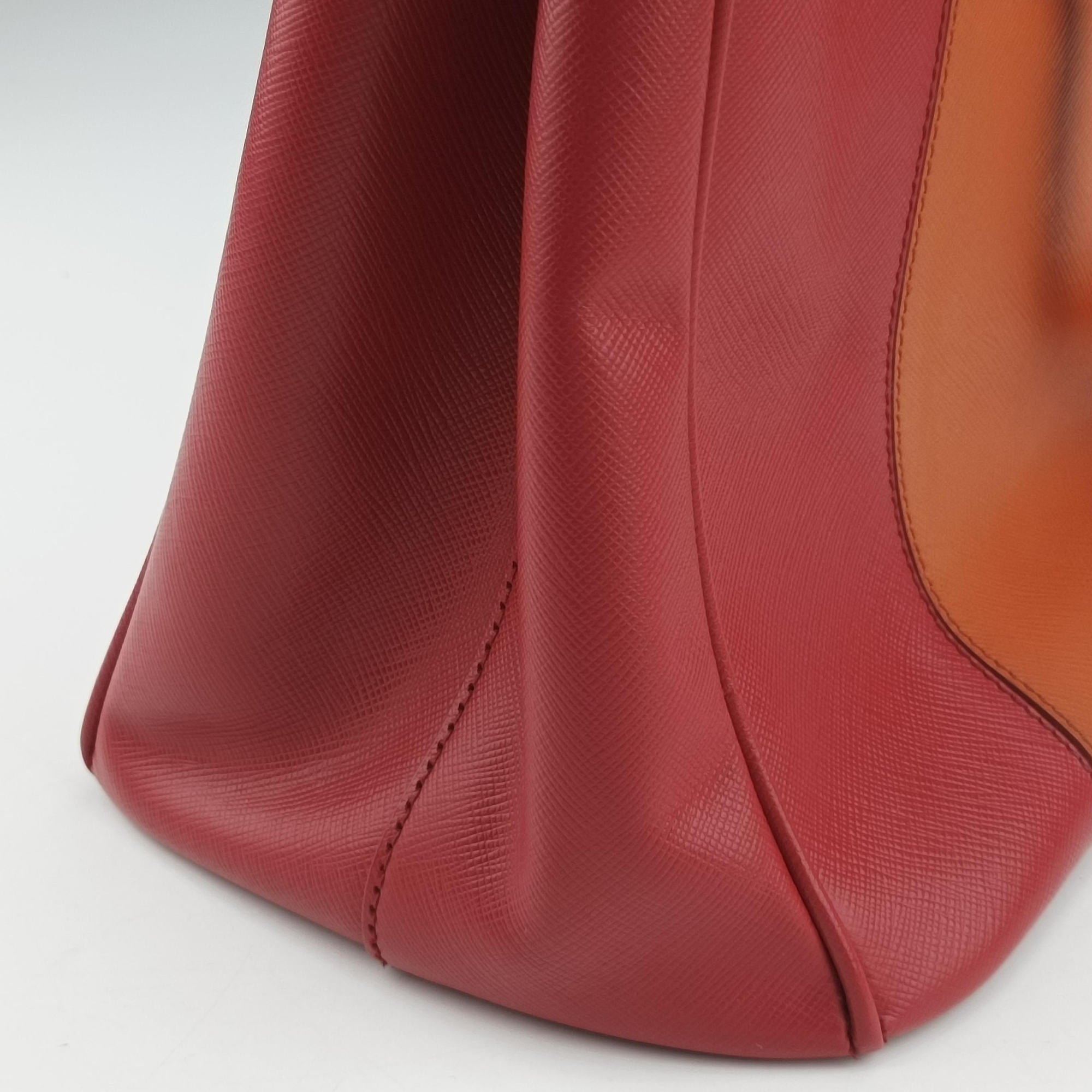 Galleria Orange×red SAFFIANO Leather BN1844 31/Mガレリア オレンジ×レッド サフィアーノレザー BN1844 31/M
