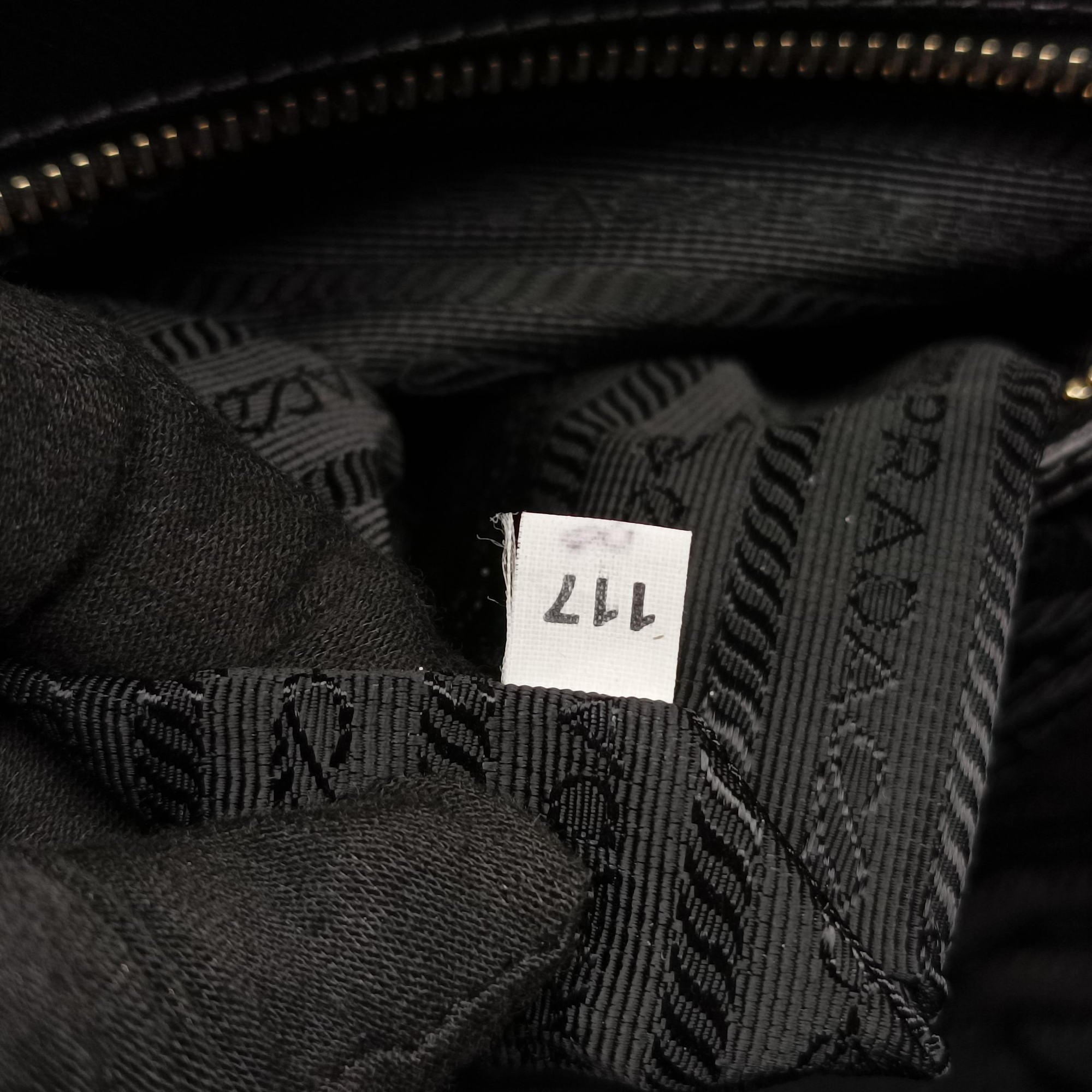 Galleria Black SAFFIANO Leather BN2274 117ガレリア ブラック サフィアーノレザー BN2274 117