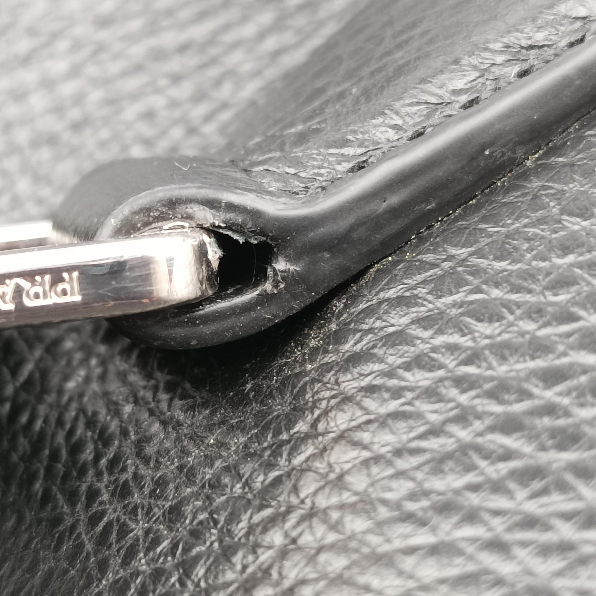 Vitello Phenix Black Leather 204ヴィッテロ フェニックス ブラック レザー 204