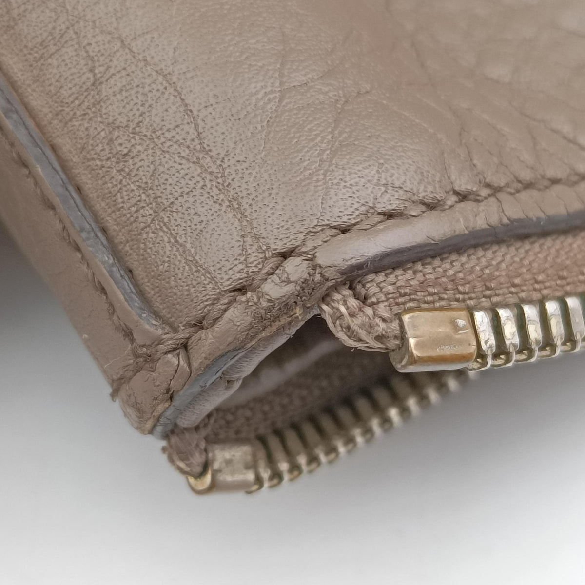 Soho Gray beige Leather 282307 G012094070ソーホー グレーベージュ レザー 282307 G012094070