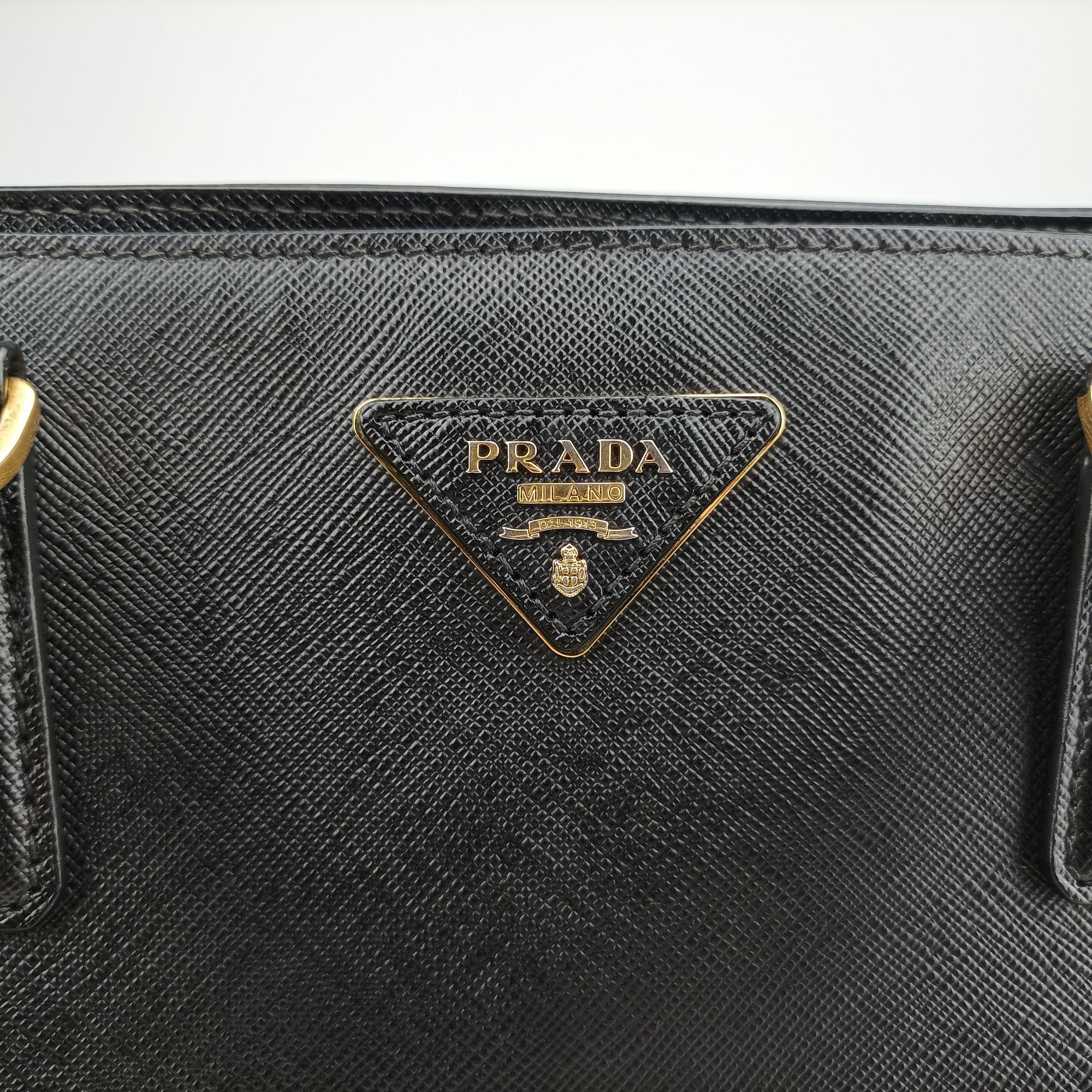 Galleria Black SAFFIANO Leather BN2274 7 V 173ガレリア ブラック サフィアーノレザー BN2274 7 V 173
