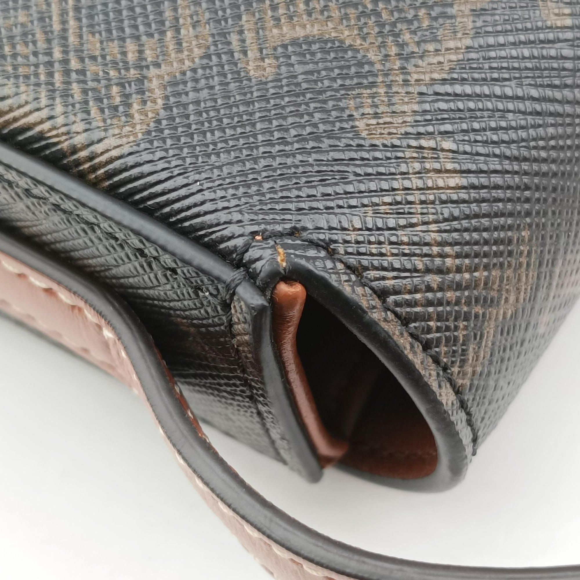TRIOMPHE Brown PVC coated canvas F-CU-1242トリオンフ ブラウン PVCコーティングキャンバス F-CU-1242