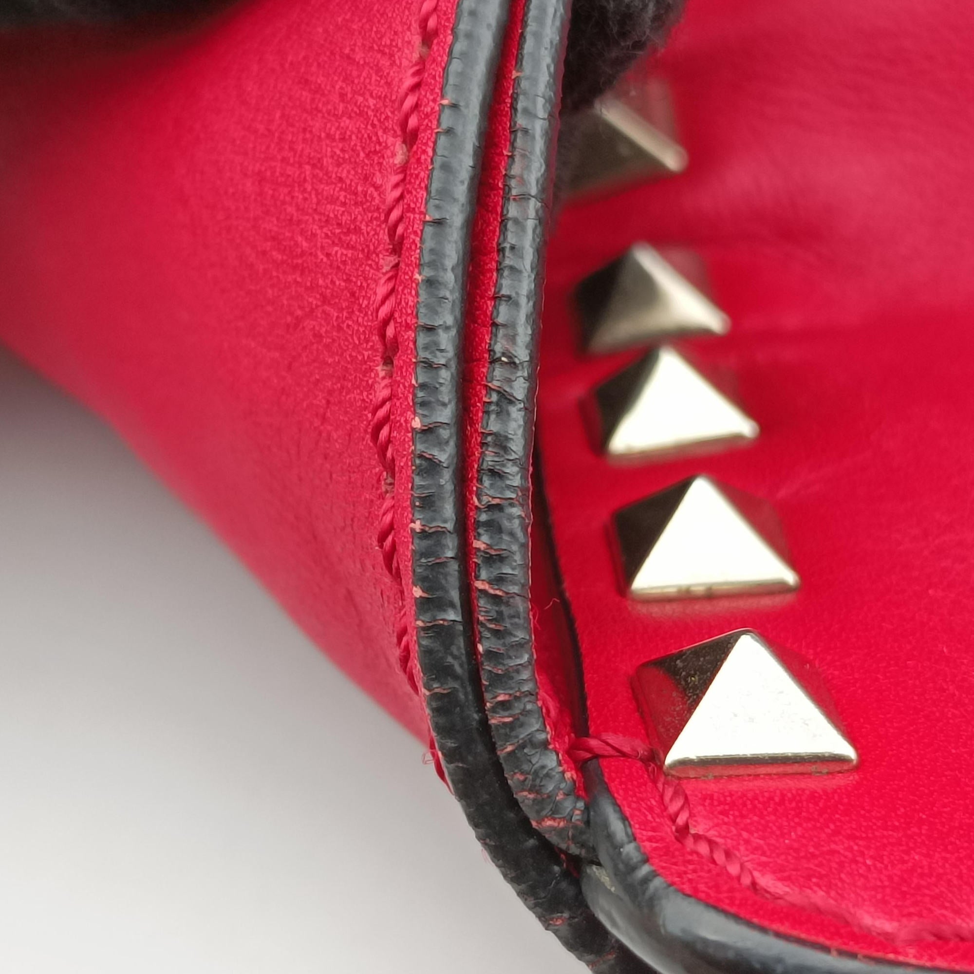 Rockstud Red Leather Lot number unknownロックスタッズ レッド レザー 製番不明