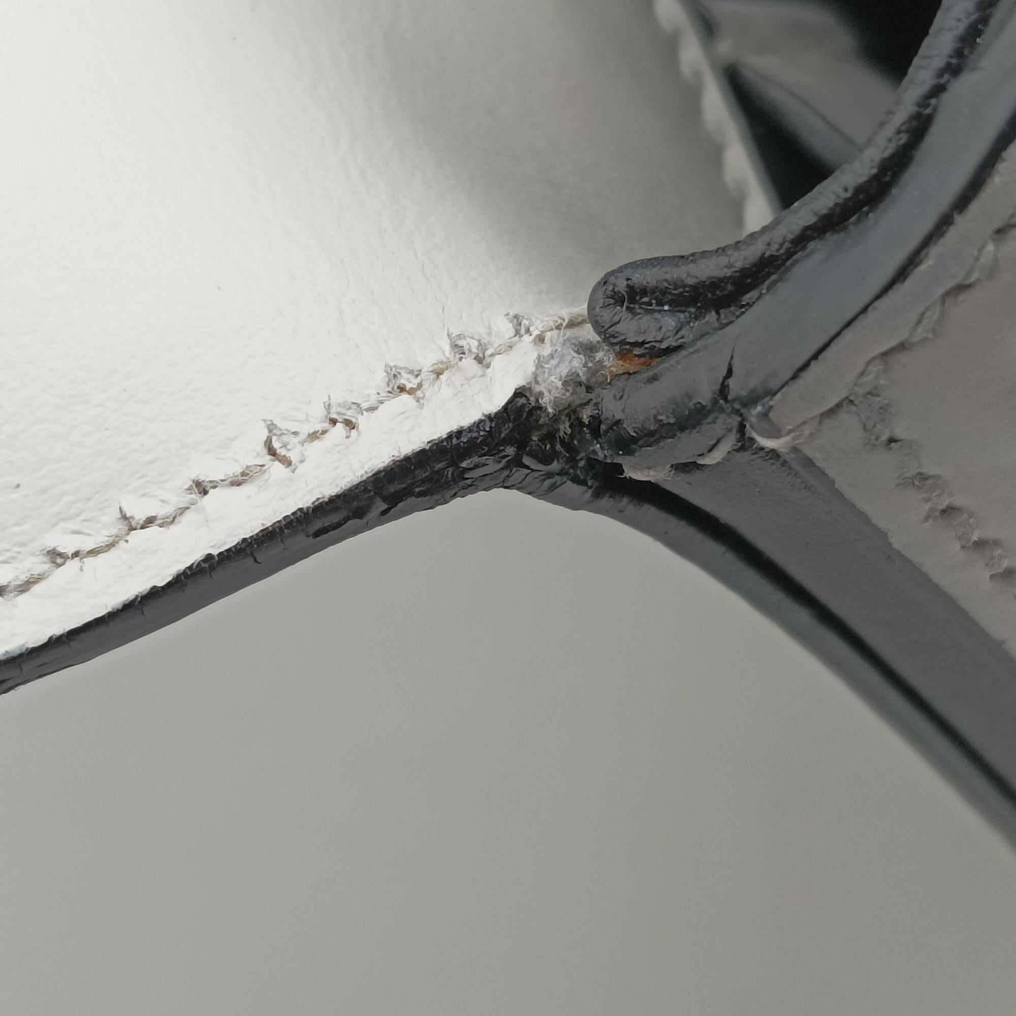 Manuelle White Leather 25 Bマニュエル ホワイト レザー 25 B