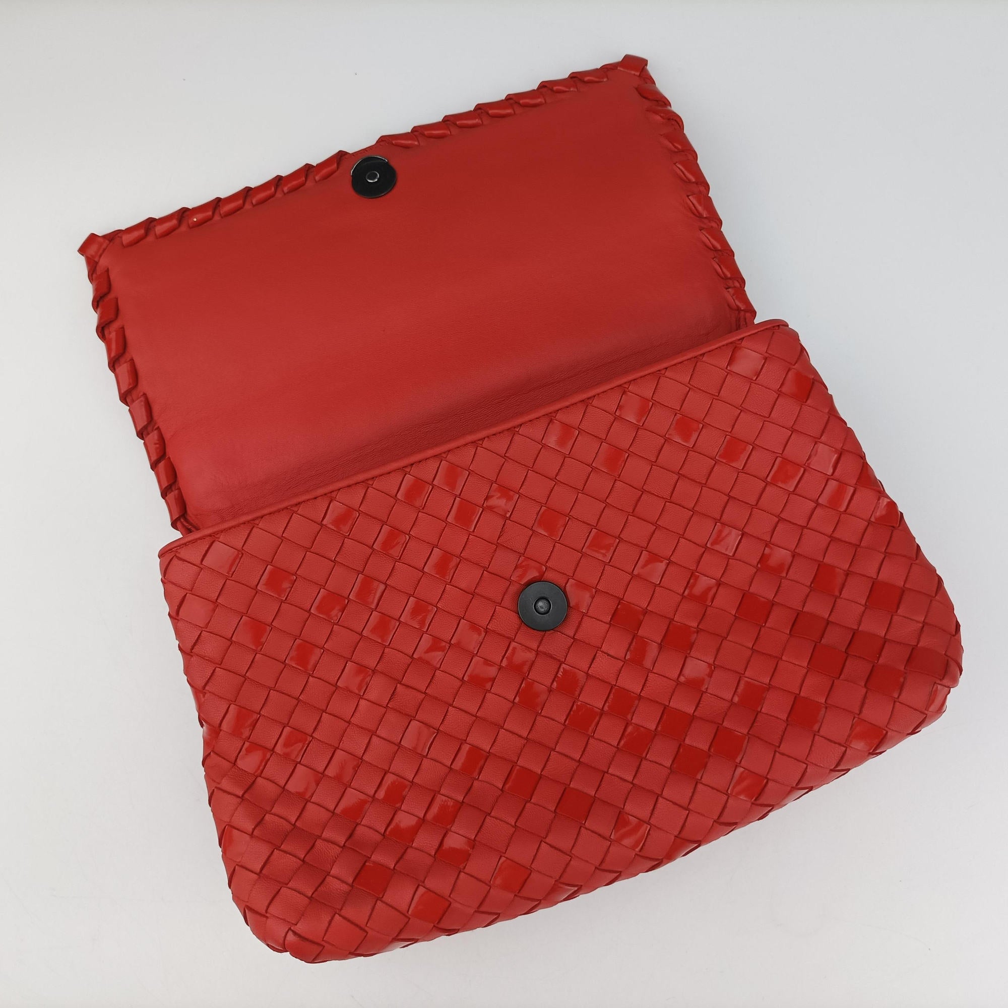 Intrecciato Olimpia Red lambskin B07176403Fイントレチャート オリンピア レッド ラムスキン B07176403F