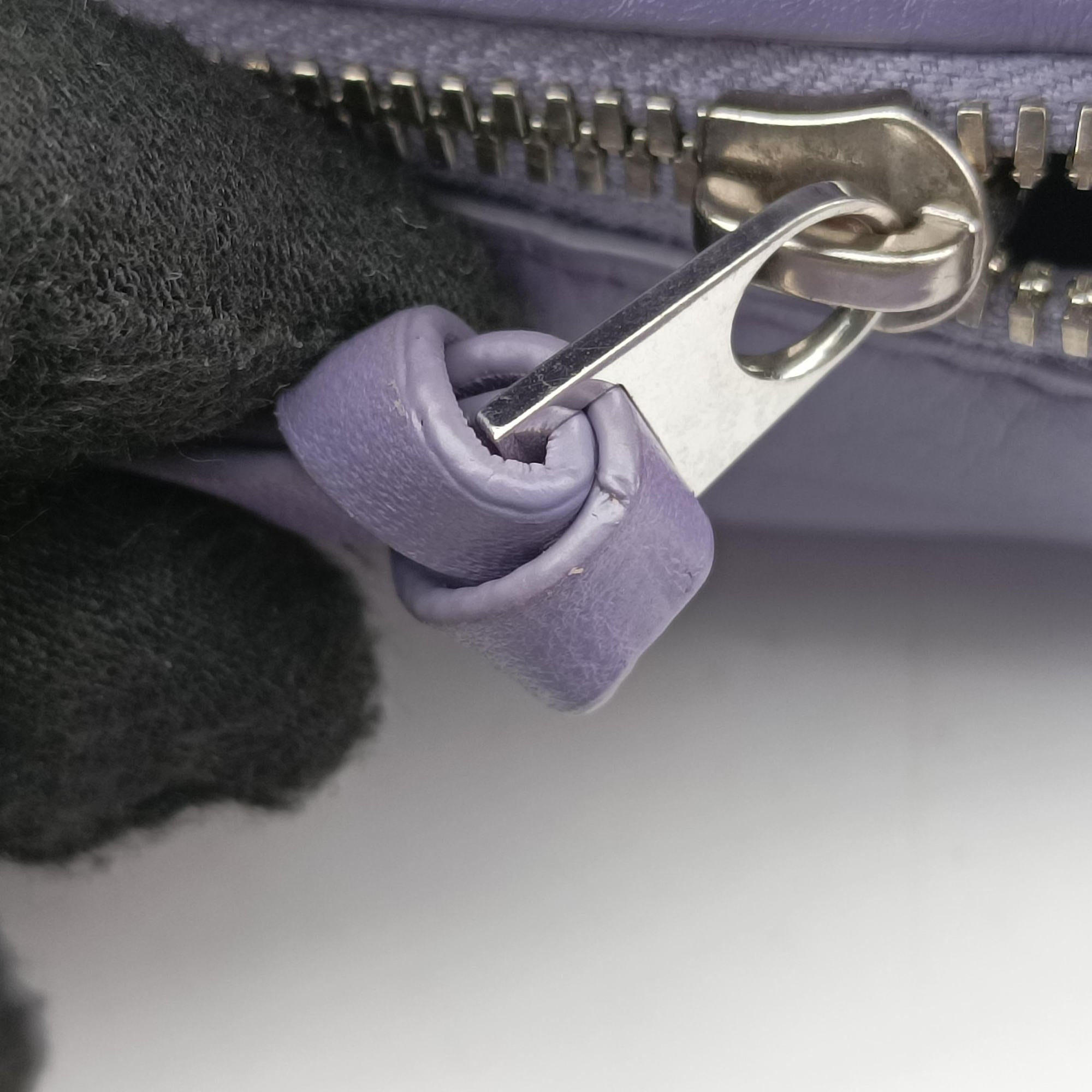 Double Knot Purple lambskin P01871472Yダブルノット パープル ラムスキン P01871472Y