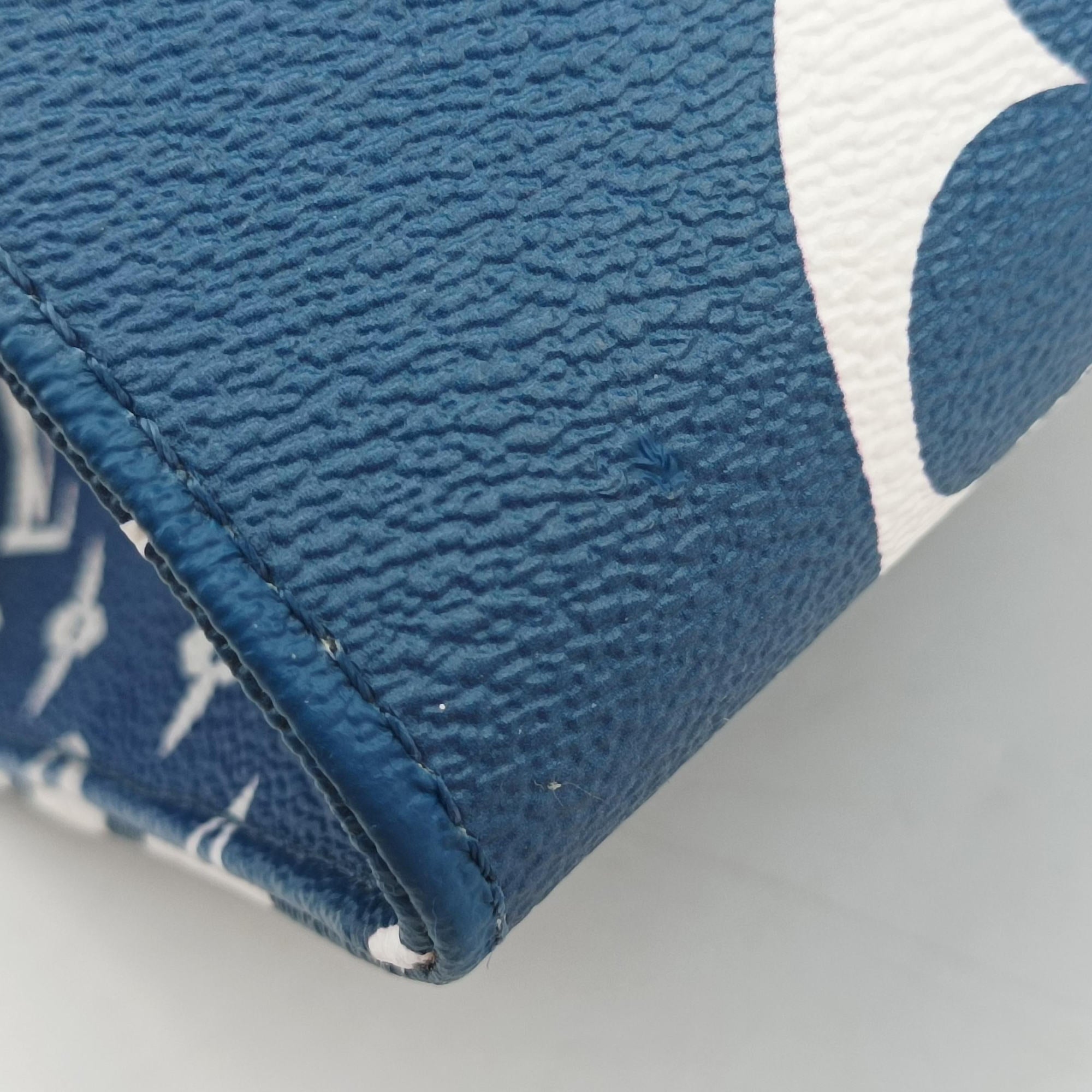 LV ESCALE OnTheGo GM Blue Monogram Giant M45120 FL2200 IC ChipLVエスカル オンザゴーGM ブルー モノグラム ジャイアント M45120 FL2200 ICチップ