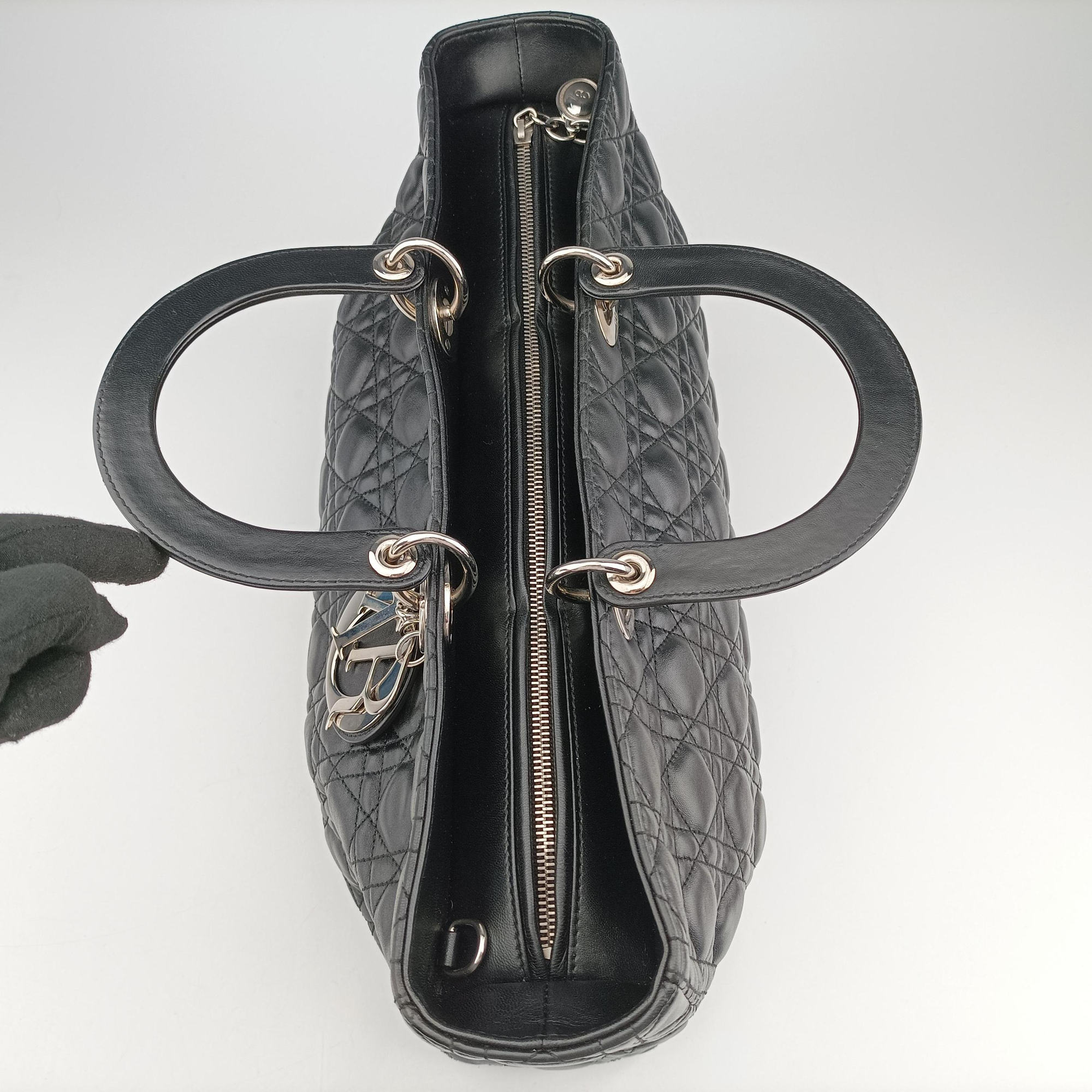Lady Dior Black lambskin 26-MA-0140レディディオール ブラック ラムスキン 26-MA-0140