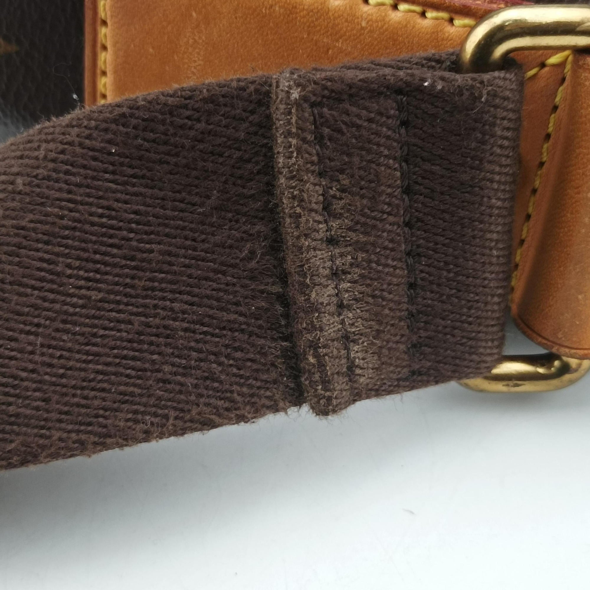 Abbesses Messenger MM brown Monogram canvas M97038 CA1122アベス メッセンジャーMM モノグラム/ブラウン モノグラムキャンバス M97038 CA1122