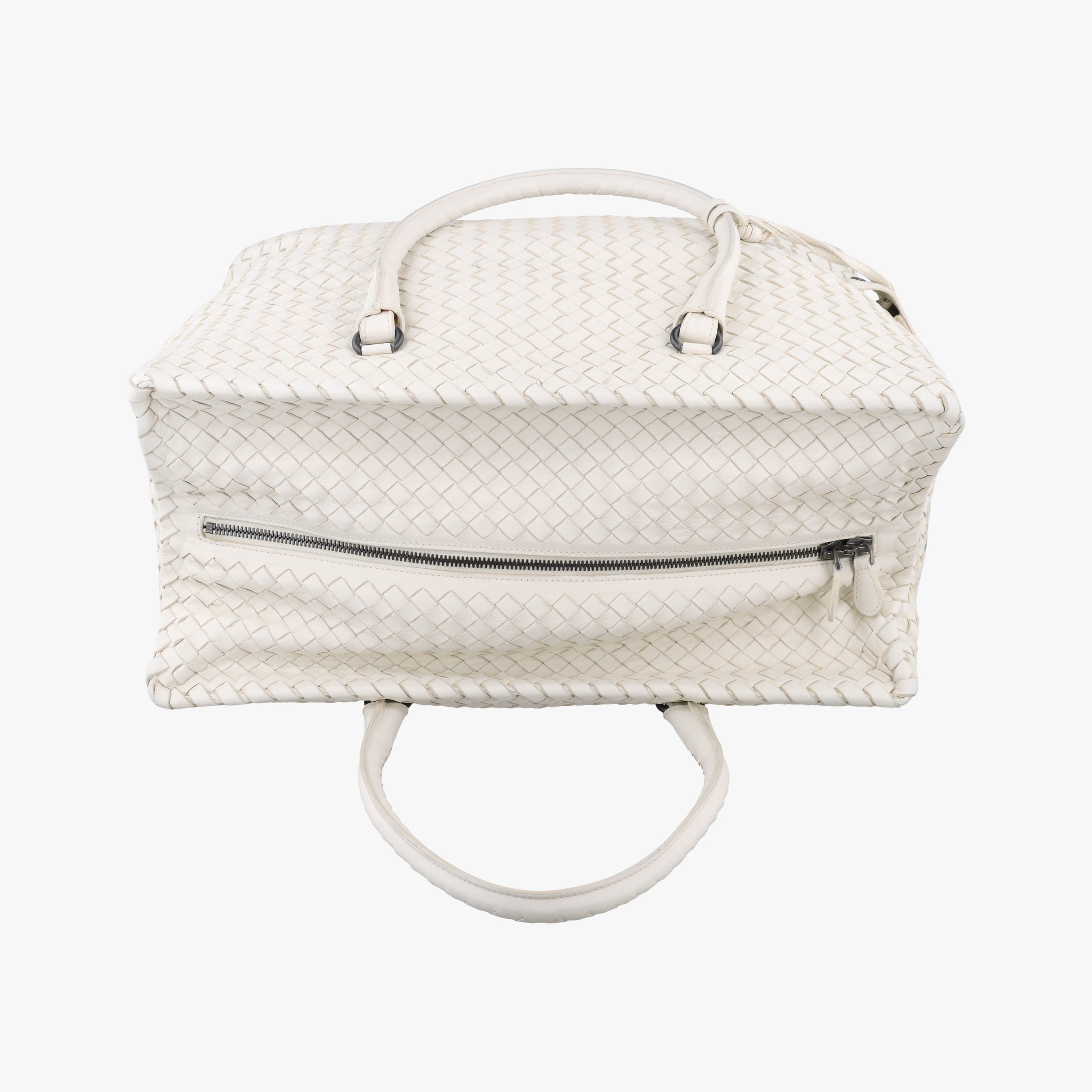 Intrecciato White lambskin B00330870Mイントレチャート ホワイト ラムスキン B00330870M