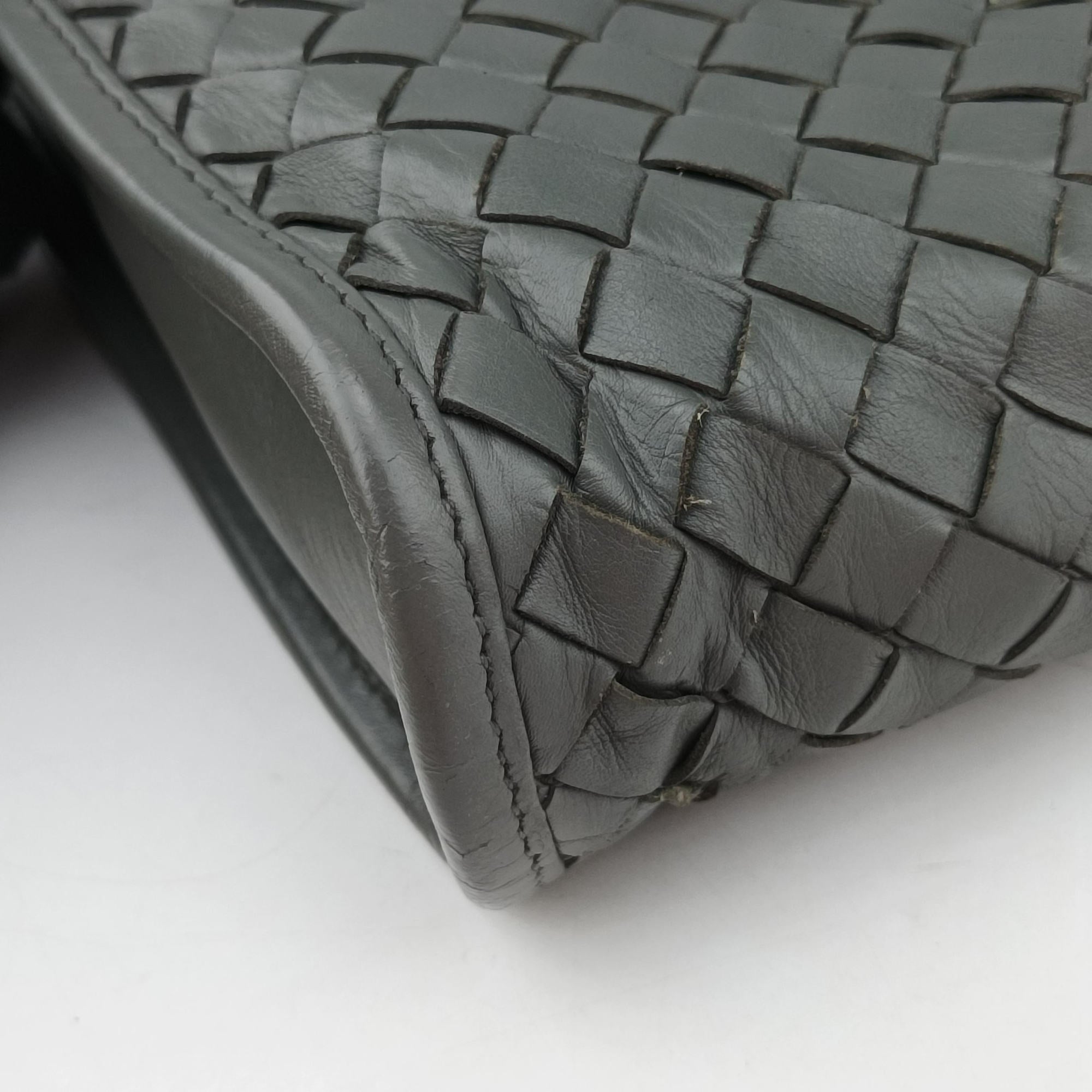 Intrecciato Grey lambskin B02802370Fイントレチャート グレー ラムスキン B02802370F