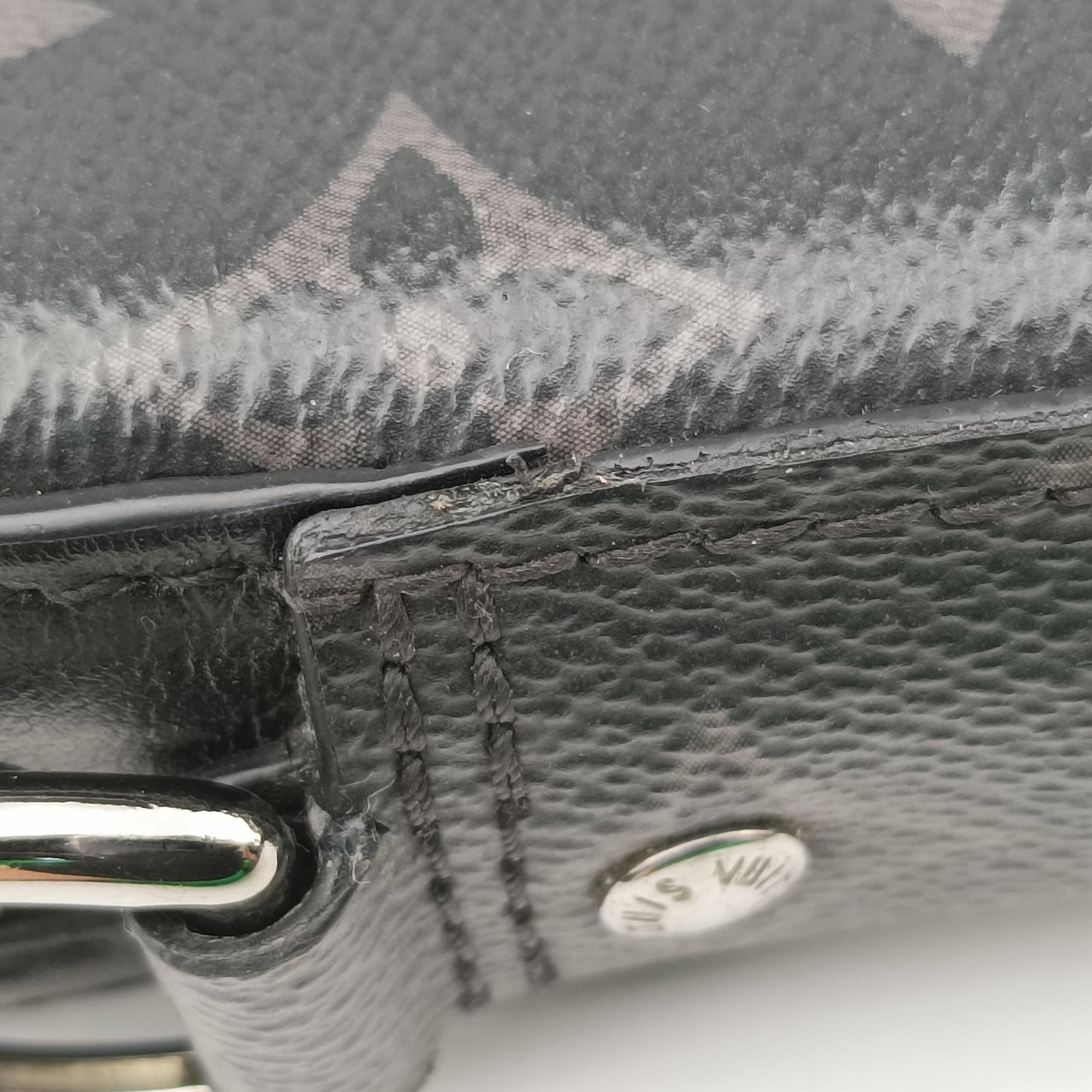 Trio Messenger black Monogram Eclipse Reverse M69443 IC Chipトリオ メッセンジャー ブラック モノグラム エクリプス リバース M69443 ICチップ