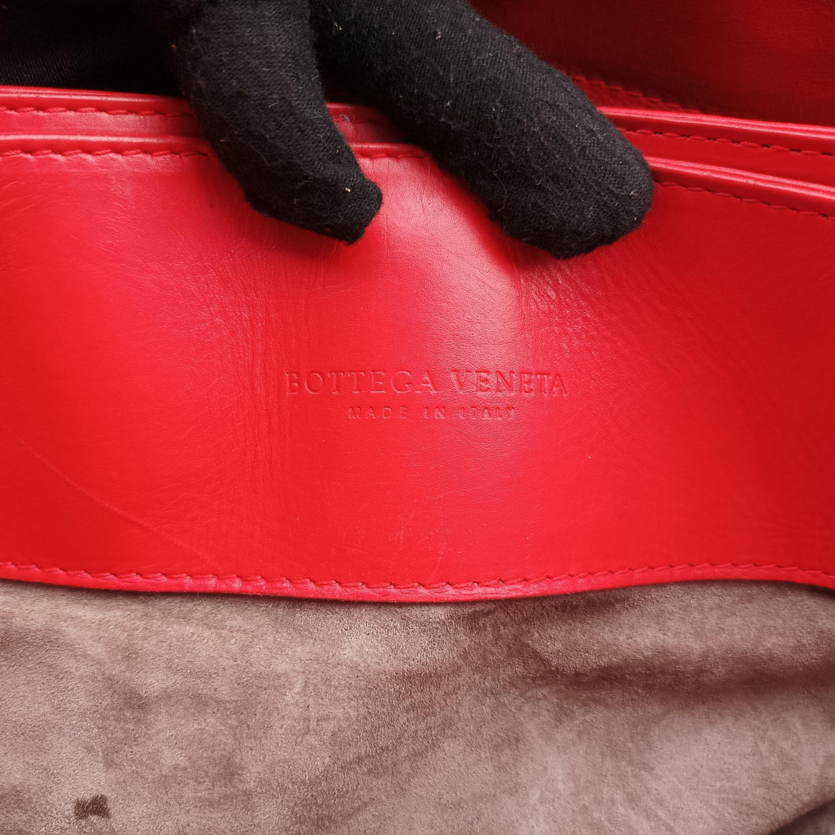 Pre-owned Bottega Veneta Roma Intrecciato Red lambskin shoulderbag | stylenewstar