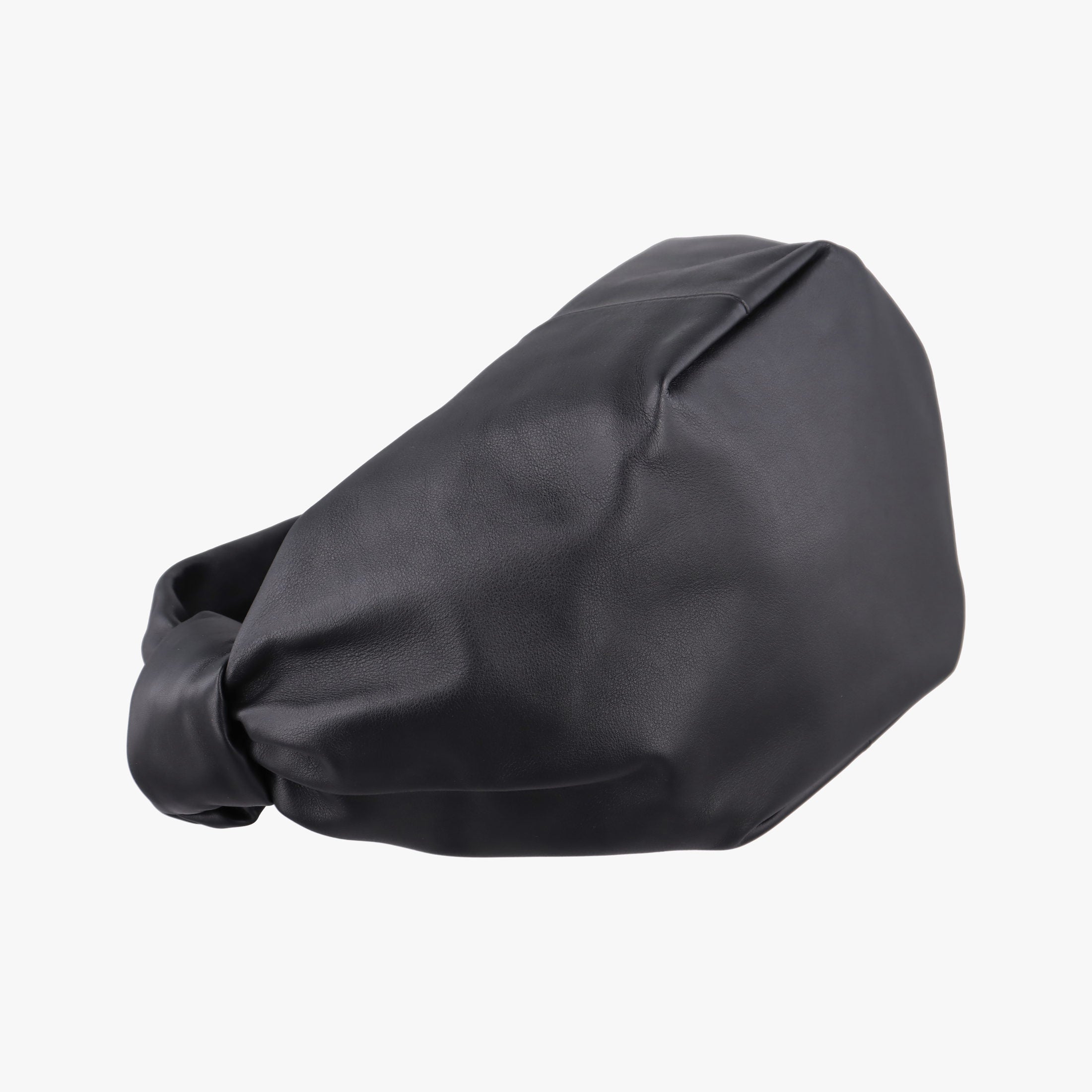 Double Knot Black lambskin P01811968Gダブルノット ミニ ブラック ラムスキン P01811968G