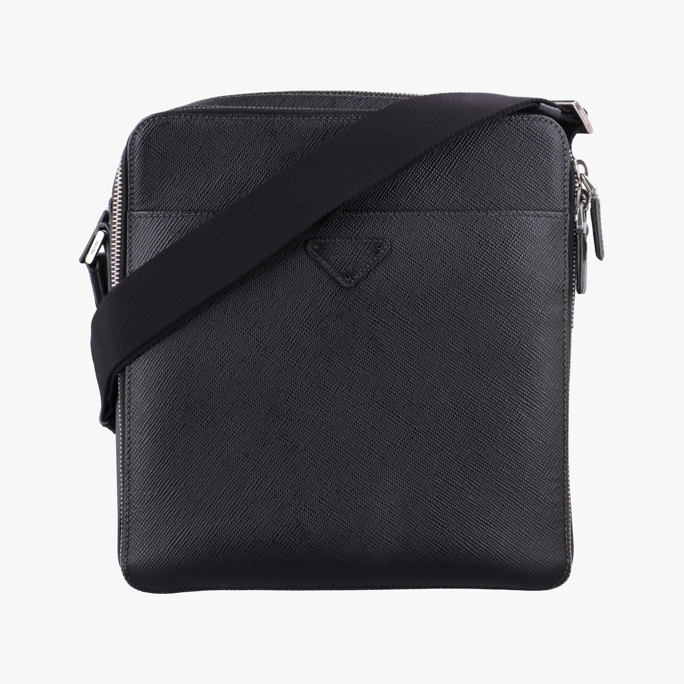 Messenger Black Saffiano leather 2VH004 8メッセンジャー ブラック サフィアーノレザー 2VH004 8