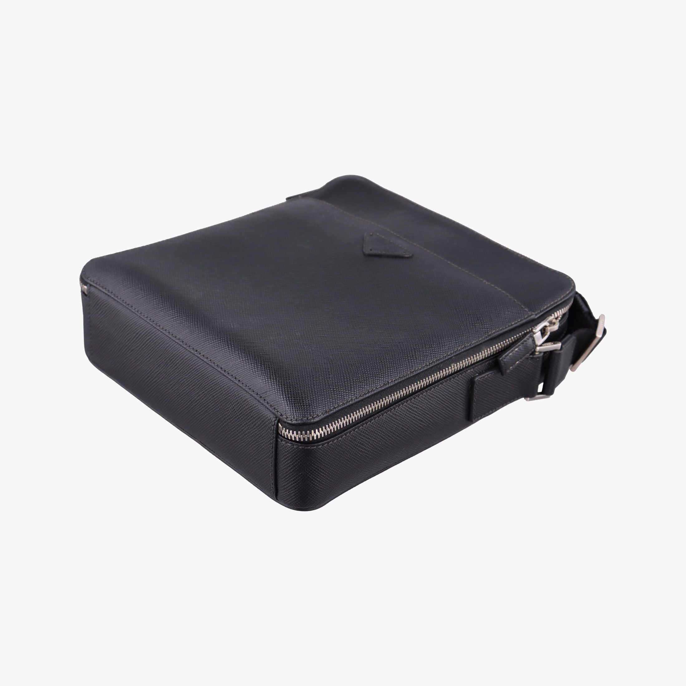 Messenger Black Saffiano leather 2VH004 8メッセンジャー ブラック サフィアーノレザー 2VH004 8