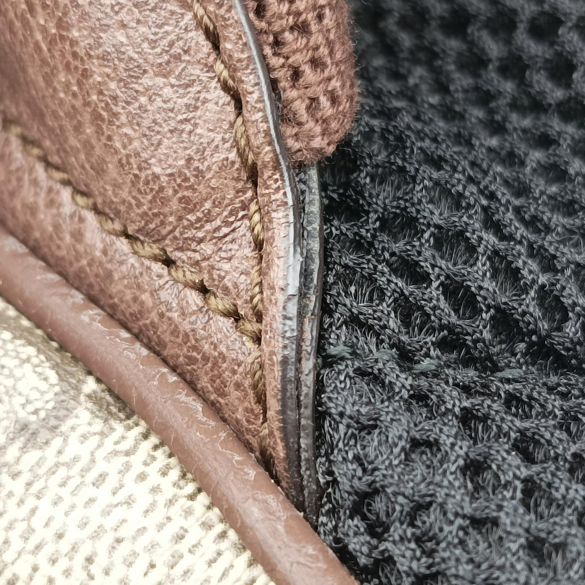 The Three Little Pigs Brown×Multicolour PVC coated canvas 552884 C027878581三匹のこぶた ブラウン×マルチカラー PVCコーティングキャンバス 552884 C027878581