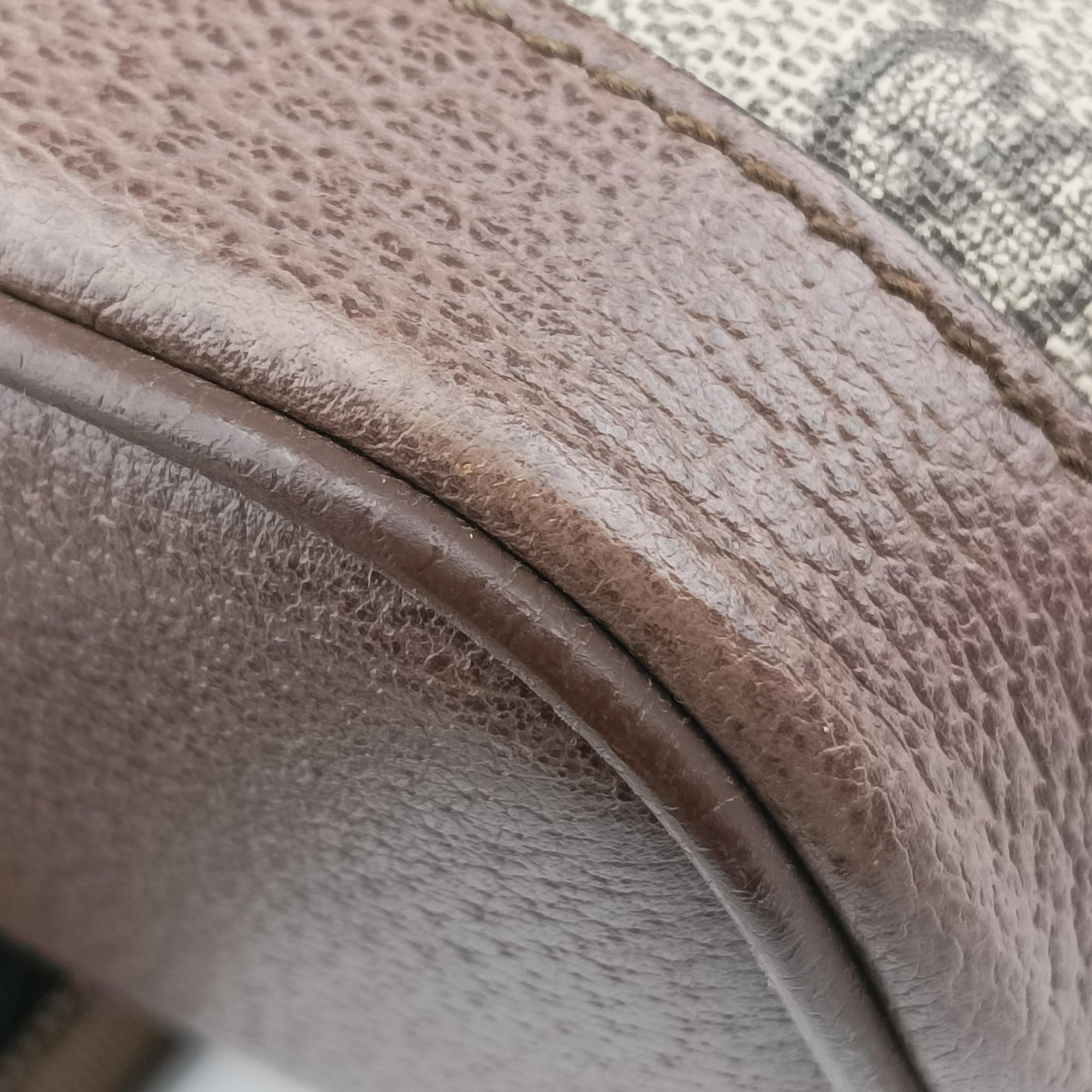 The Three Little Pigs Brown×Multicolour PVC coated canvas 552884 C027878581三匹のこぶた ブラウン×マルチカラー PVCコーティングキャンバス 552884 C027878581