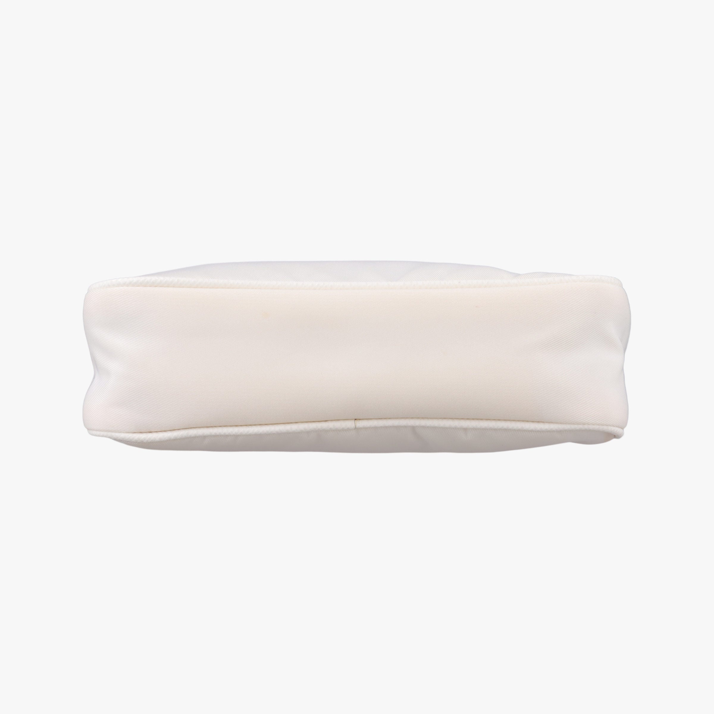 Re-Edition Nylon Mini White nylon 1TT122 42リエディションナイロンミニ ホワイト ナイロン 1TT122 42