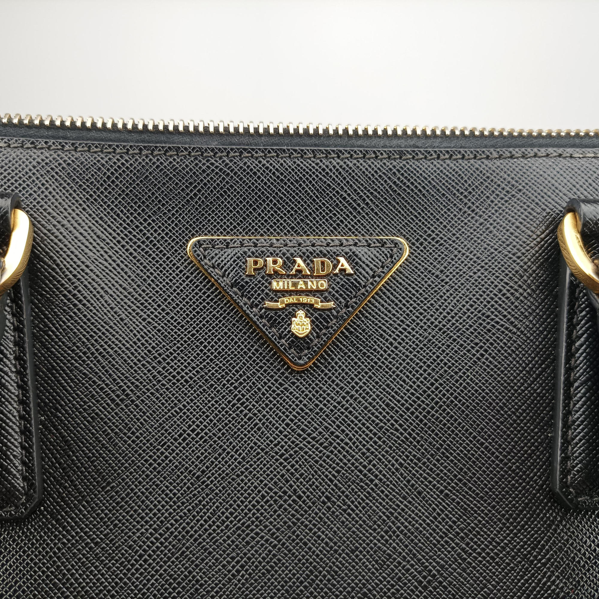 Galleria Black SAFFIANO Leather BN2274 31/H 208ガレリア ブラック サフィアーノレザー BN2274 31/H 208