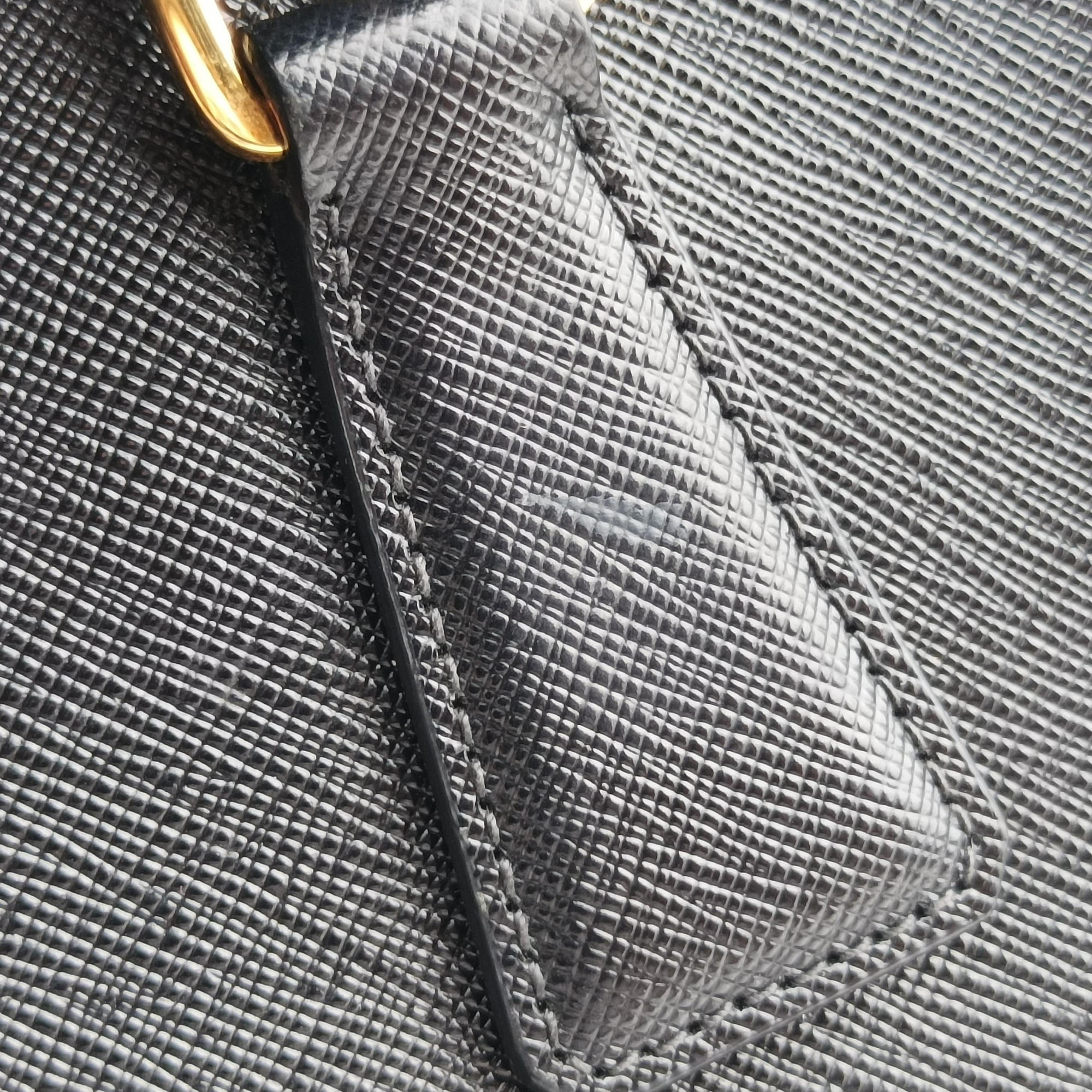 Galleria Black SAFFIANO Leather BN2274 31/H 208ガレリア ブラック サフィアーノレザー BN2274 31/H 208