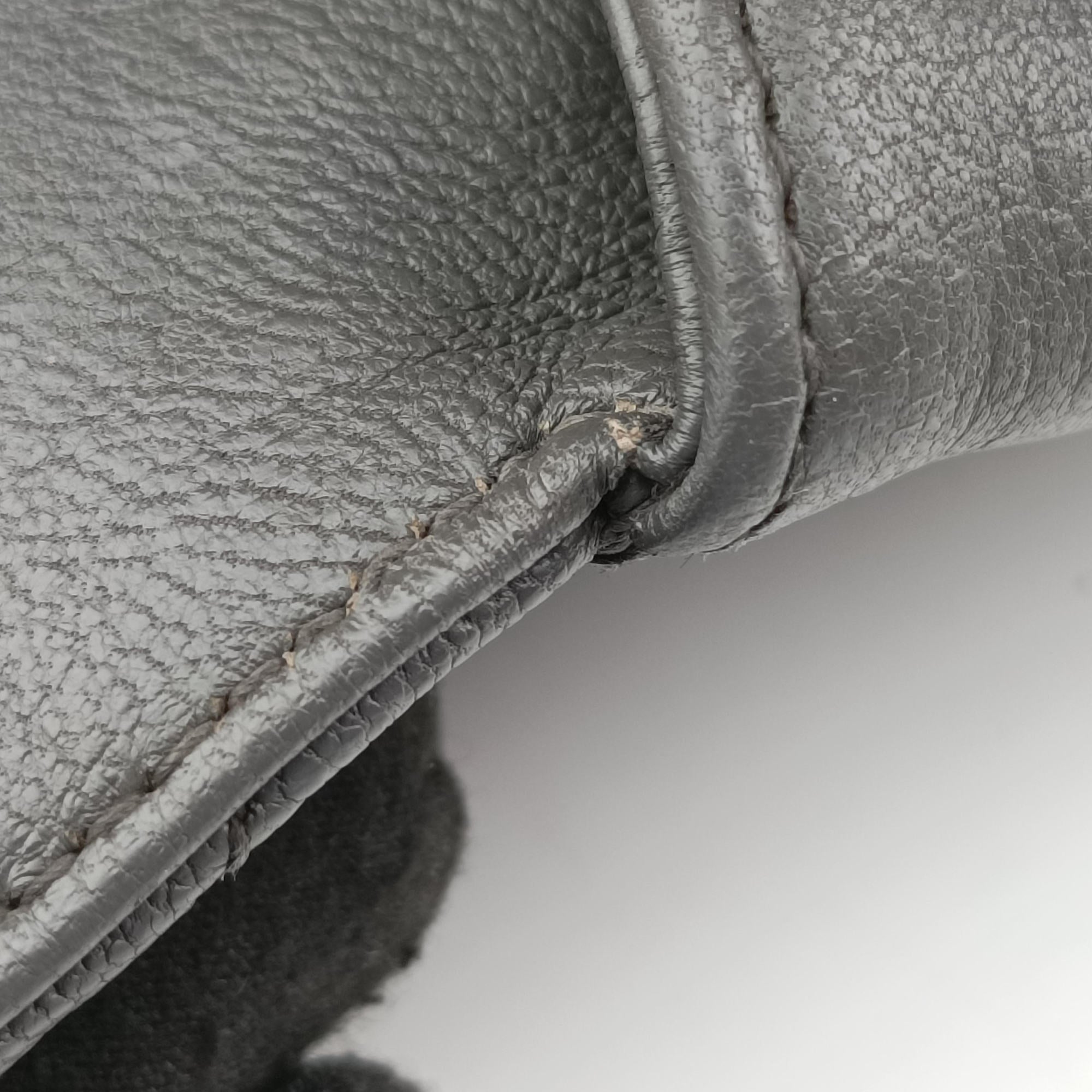 COLLEGE Grey Leather 487213 GUE487213.0318カレッジ グレー レザー 487213 GUE487213.0318