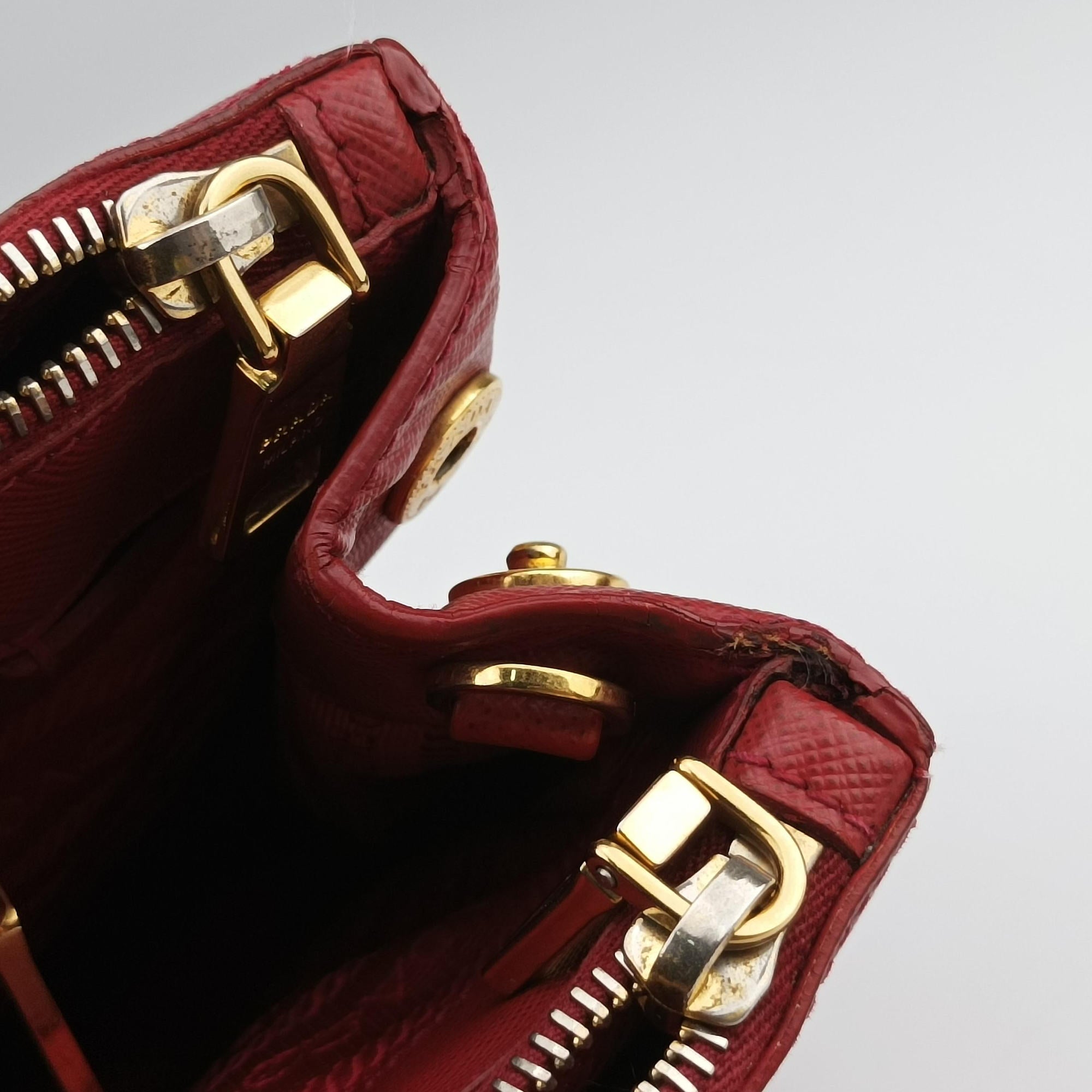Galleria Red SAFFIANO Leather BN1844 162ガレリア レッド サフィアーノレザー BN1844 162