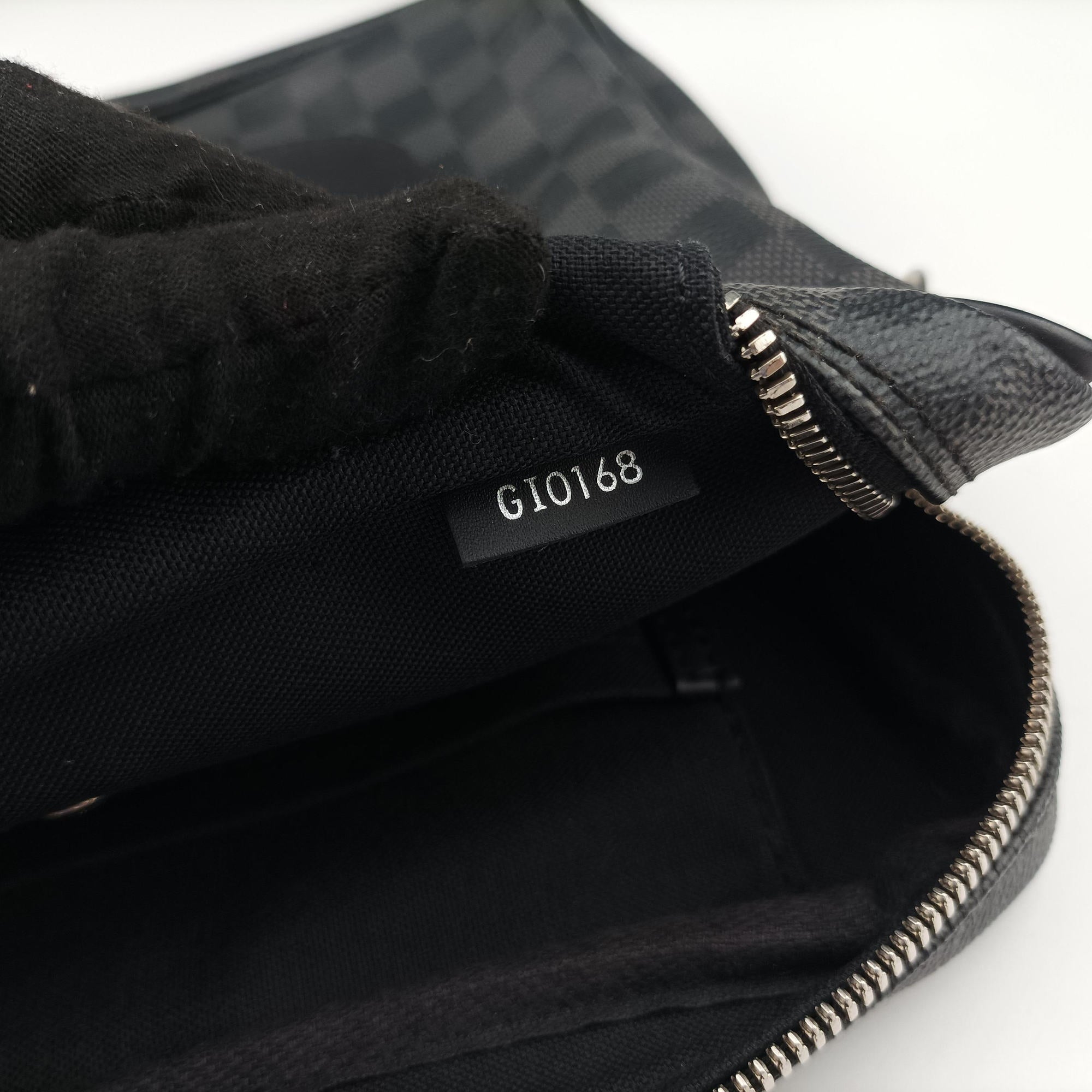 Porte Documents Voyage PM Noir Damier Graphite N41478 GI0168ポルト ドキュマン ヴォワヤージュ PM ノワール ダミエ グラフィット N41478 GI0168