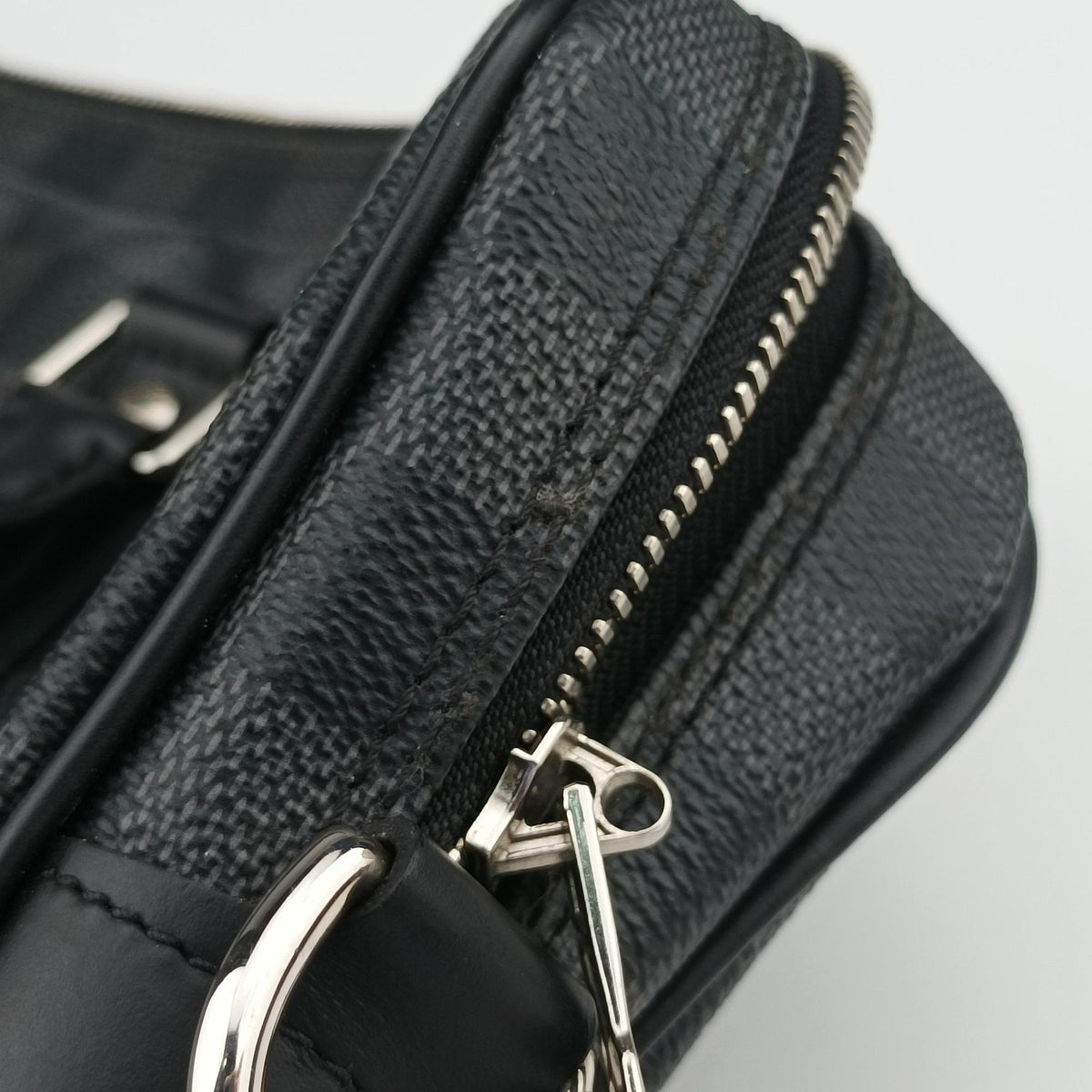 Porte Documents Voyage PM Noir Damier Graphite N41478 GI0168ポルト ドキュマン ヴォワヤージュ PM ノワール ダミエ グラフィット N41478 GI0168