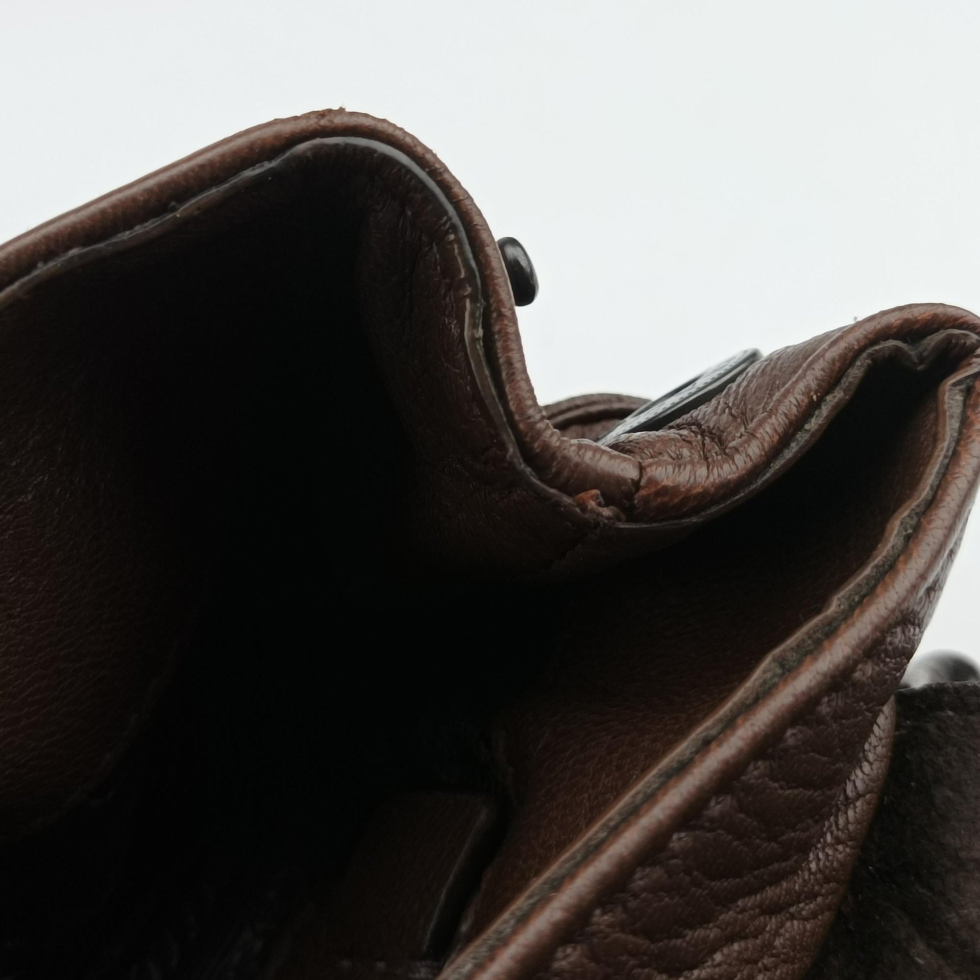 Messenger Brown Leather VA0820 134メッセンジャー ブラウン レザー VA0820 134