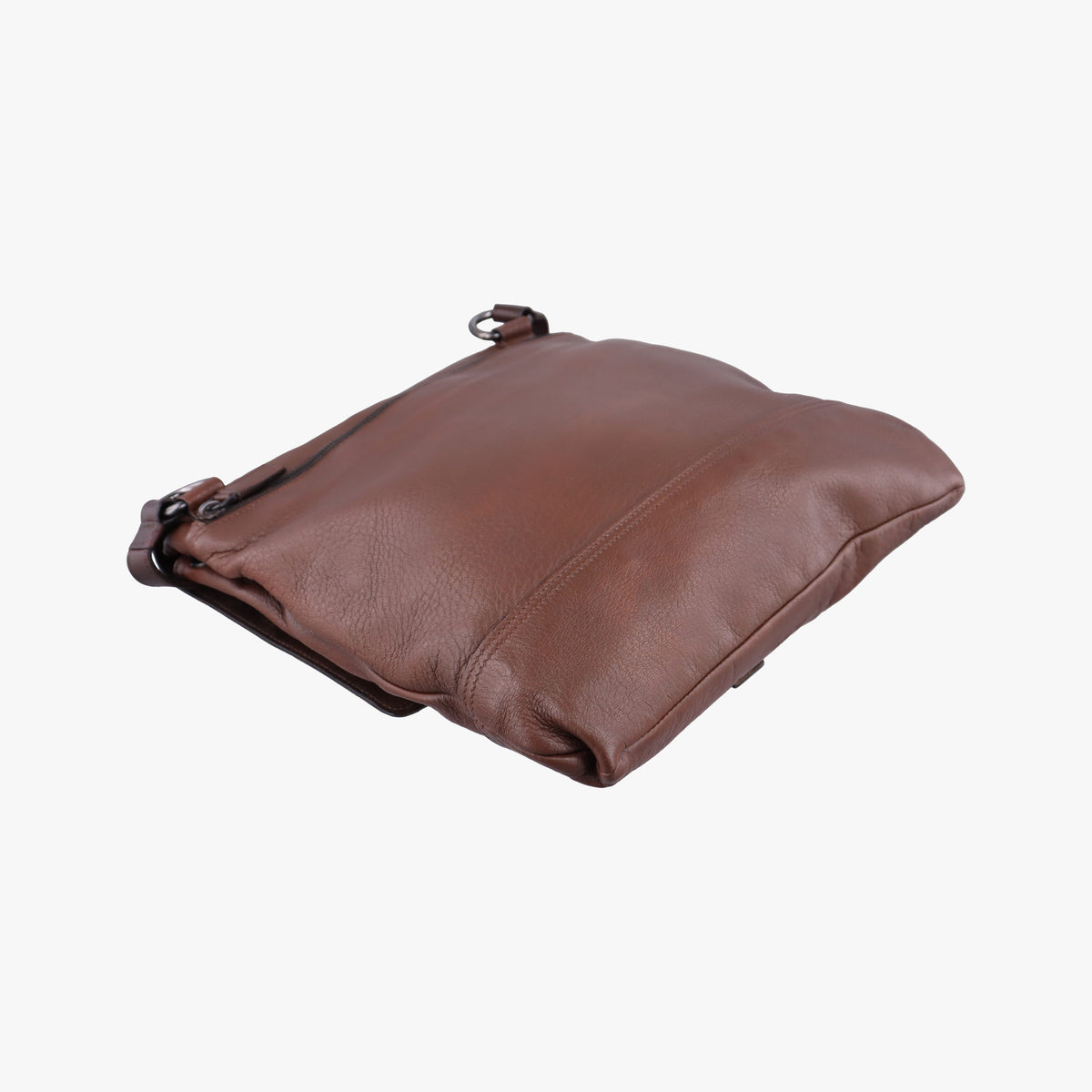 Messenger Brown Leather VA0820 134メッセンジャー ブラウン レザー VA0820 134