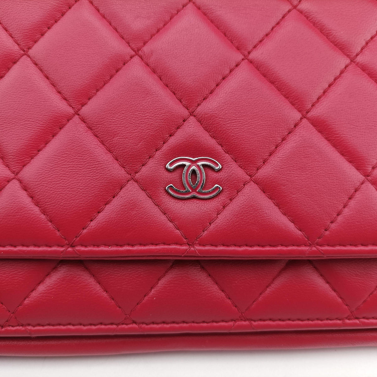 Pre-owned Chanel Matelasse coco mark Red lambskin A33814 shoulderbag | stylenewstar