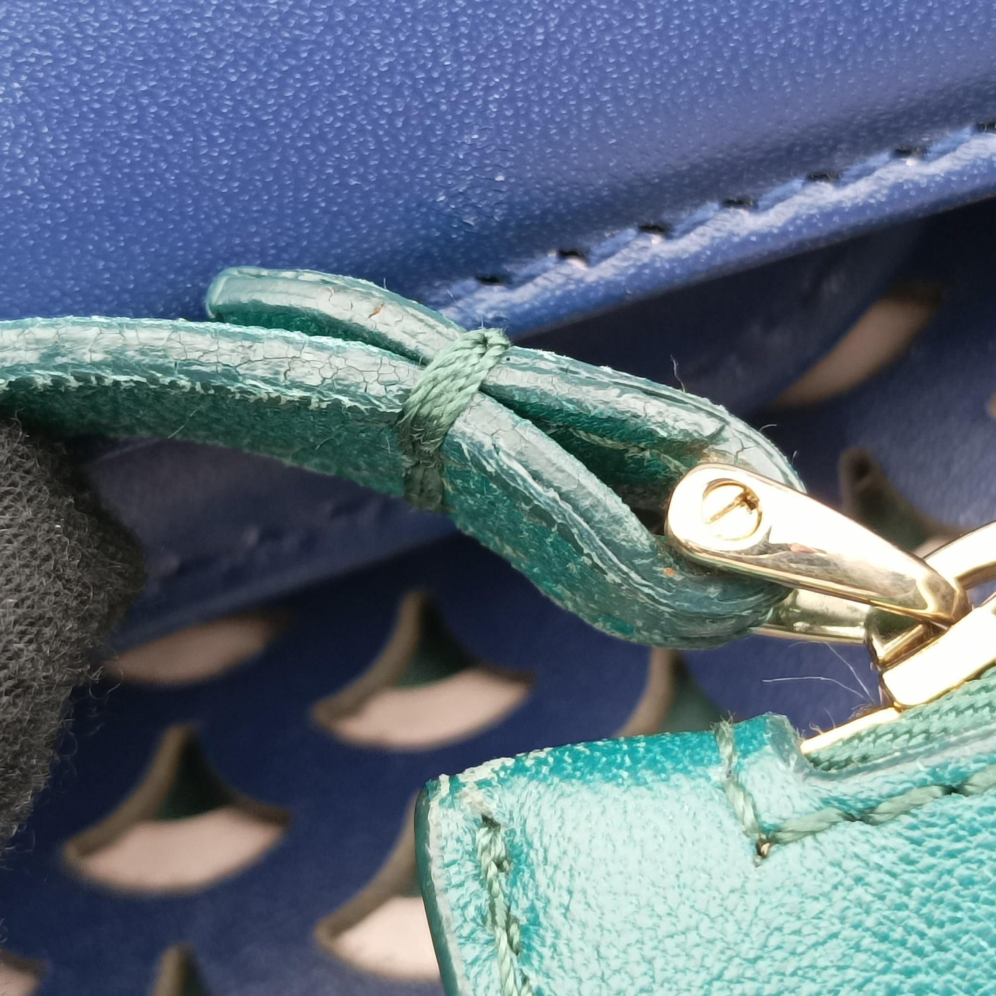 Isabella Rossellini Blue × Green Leather AX.M13.37183イザベラ ロッセリーニ ブルー × グリーン レザー AX.M13.37183